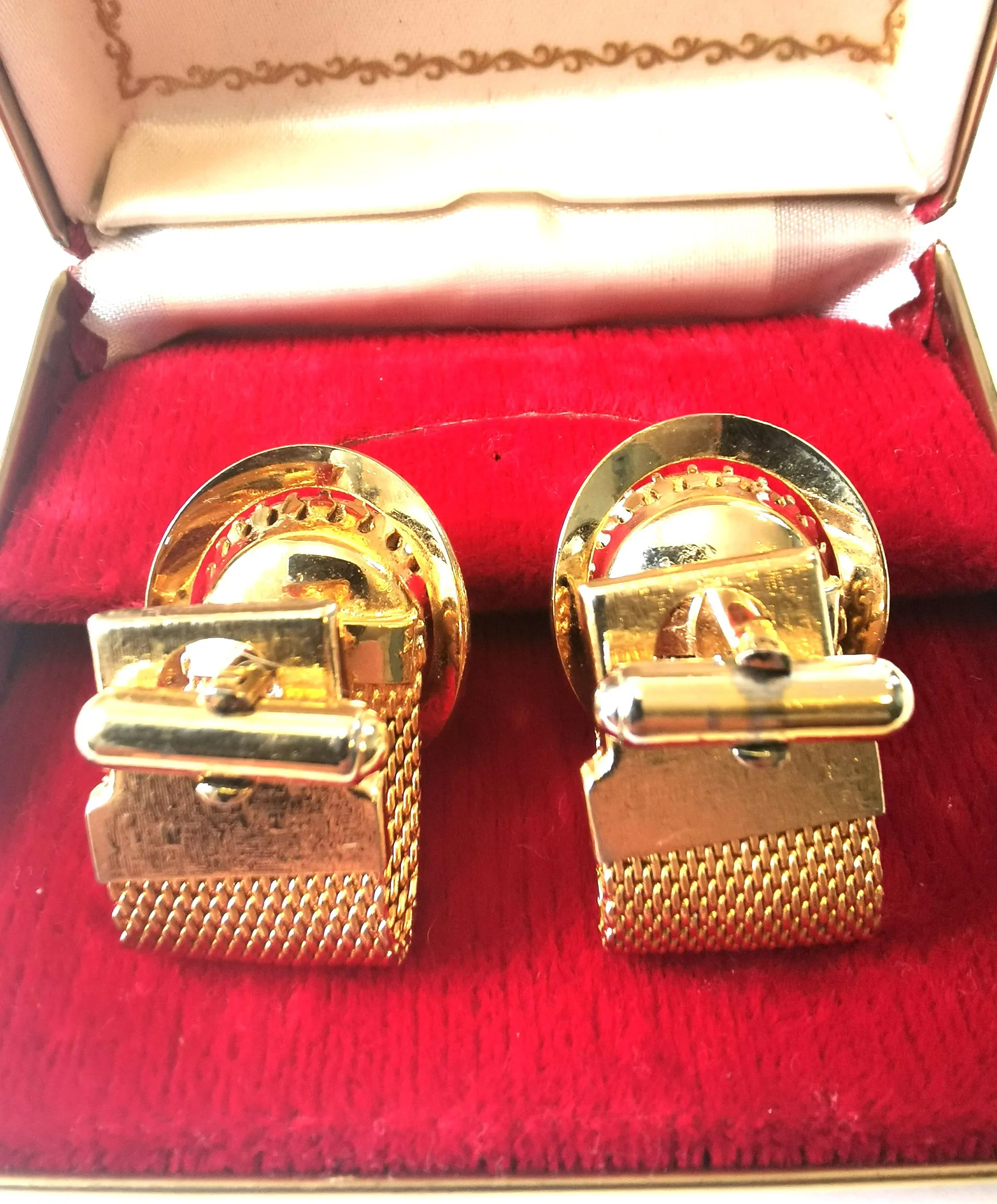 Cuff Links by Park Avenue in Original Box from the 1960s image indicator(3)
