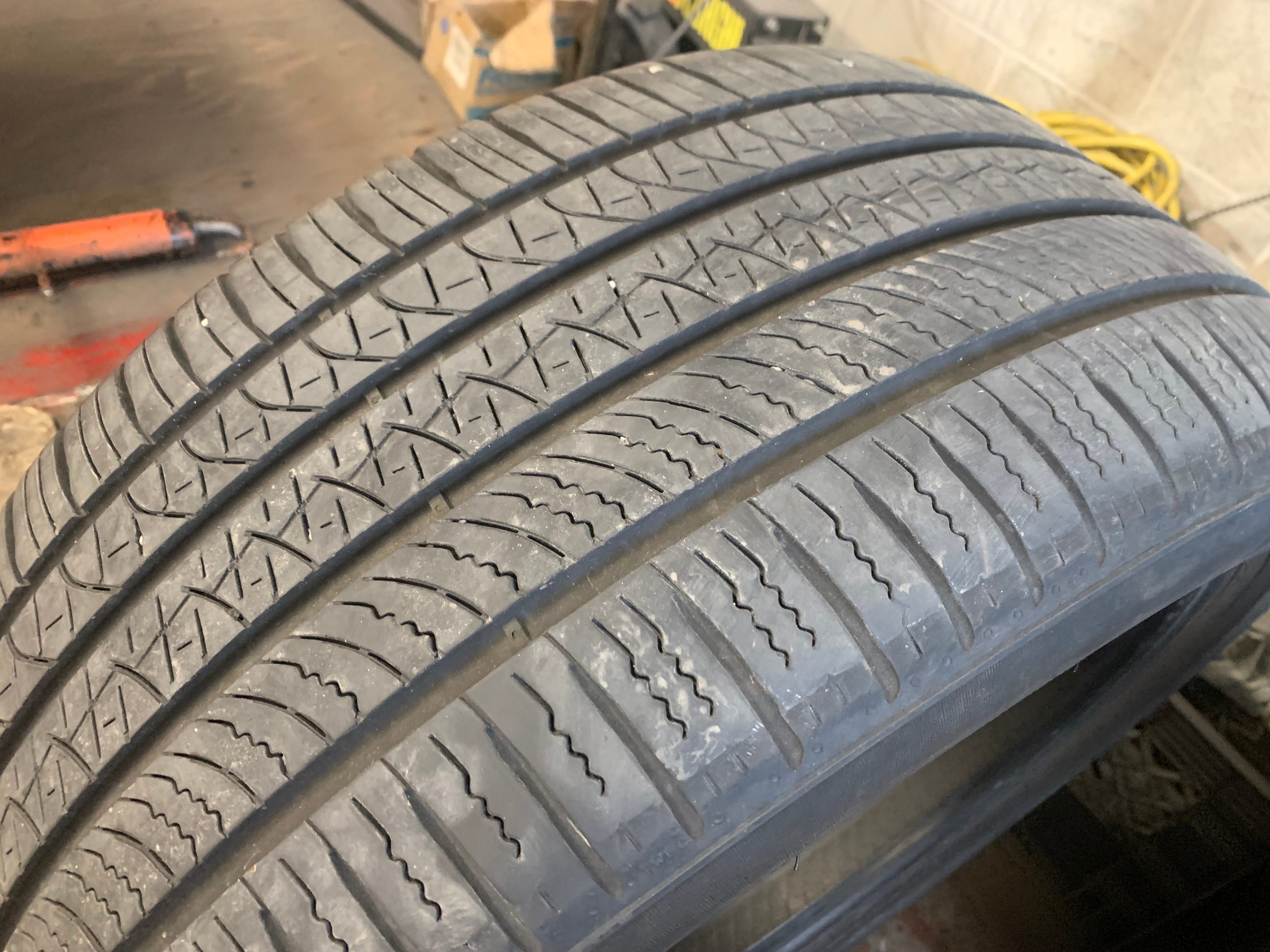 1 X single 255/40/19 M+S 100H Pirelli Pzero A/S with 75% tread - photo 4