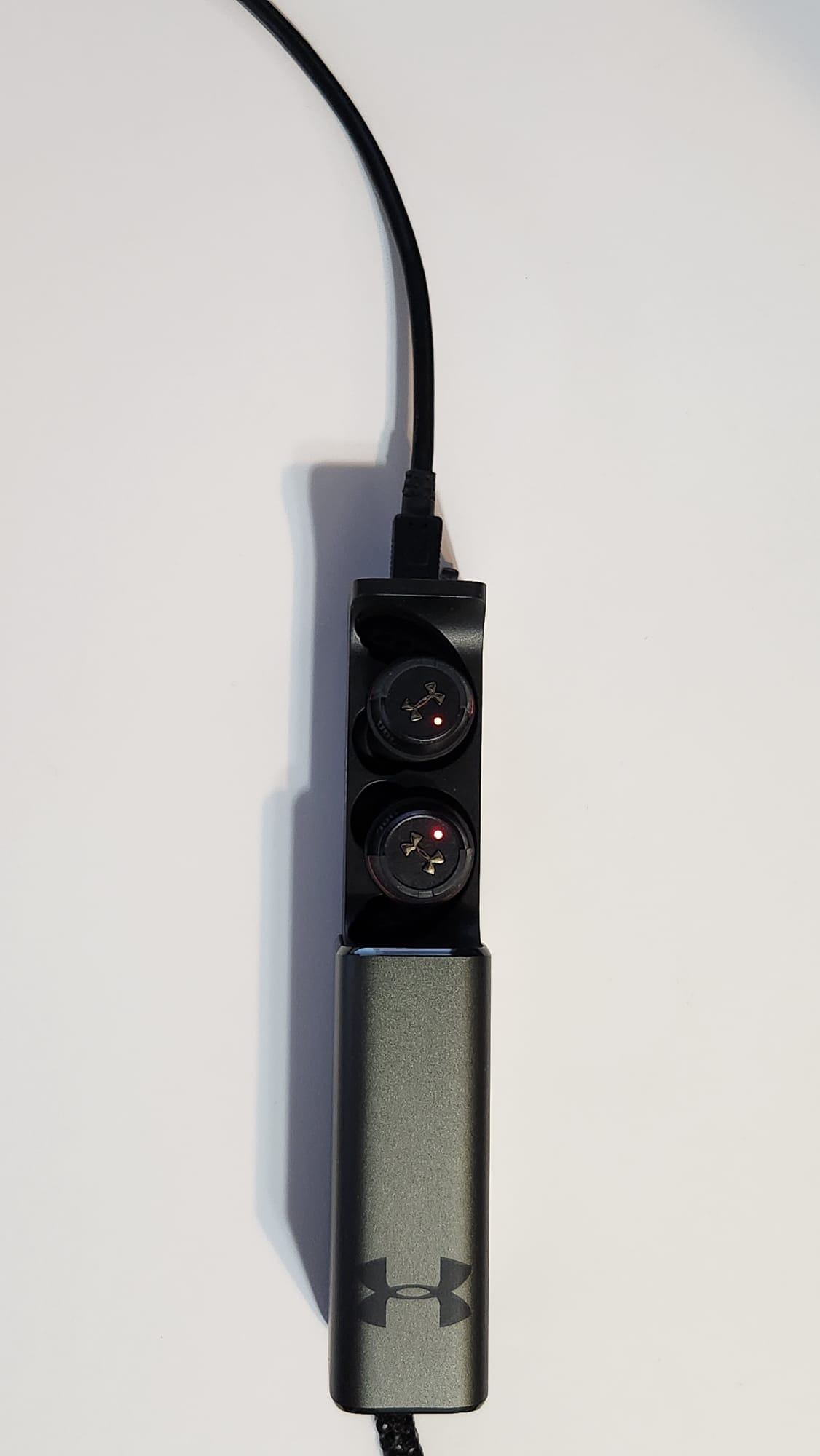 Under Armour: JBL Earbuds - photo 5