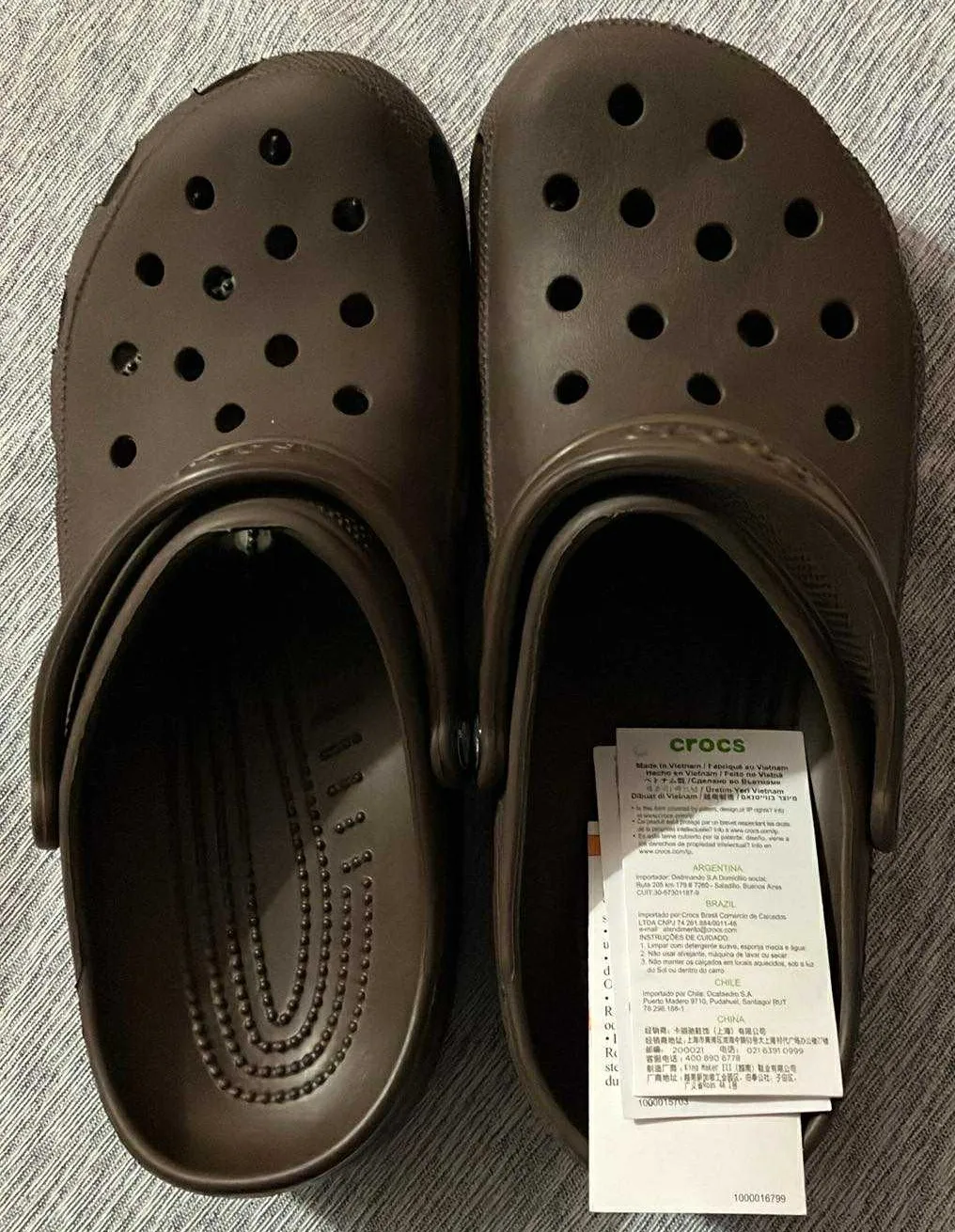 Crocs Unisex-Adult Classic Clogs (New) - Size 11