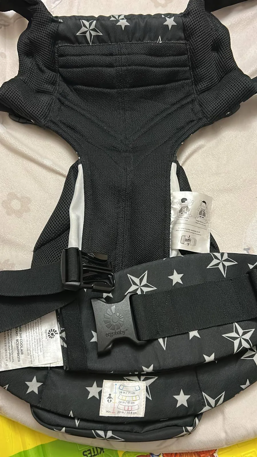 Ergobaby Omni 360 coolair carrier image indicator(5)