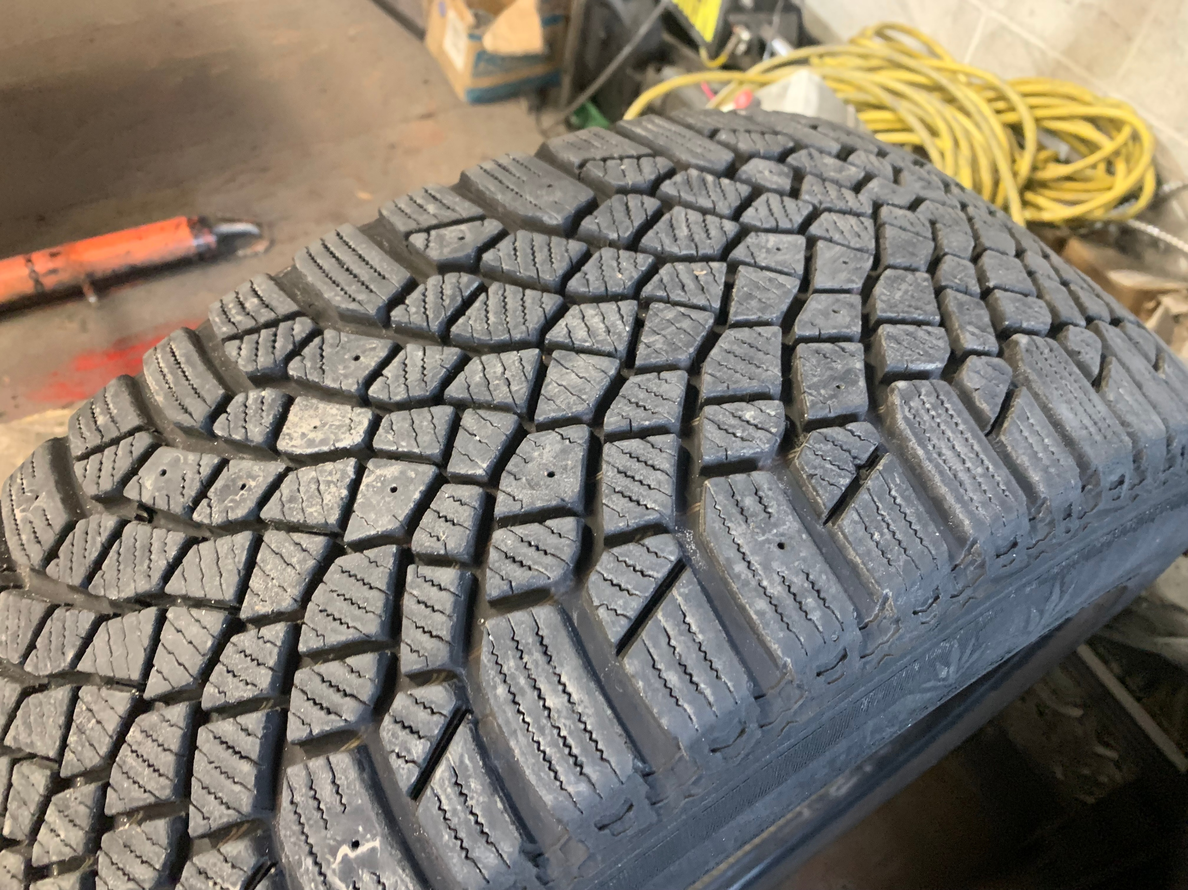 1 X single 235/50/19 M+S 103T Continental Ice Contact XTRM w 90% - photo 4