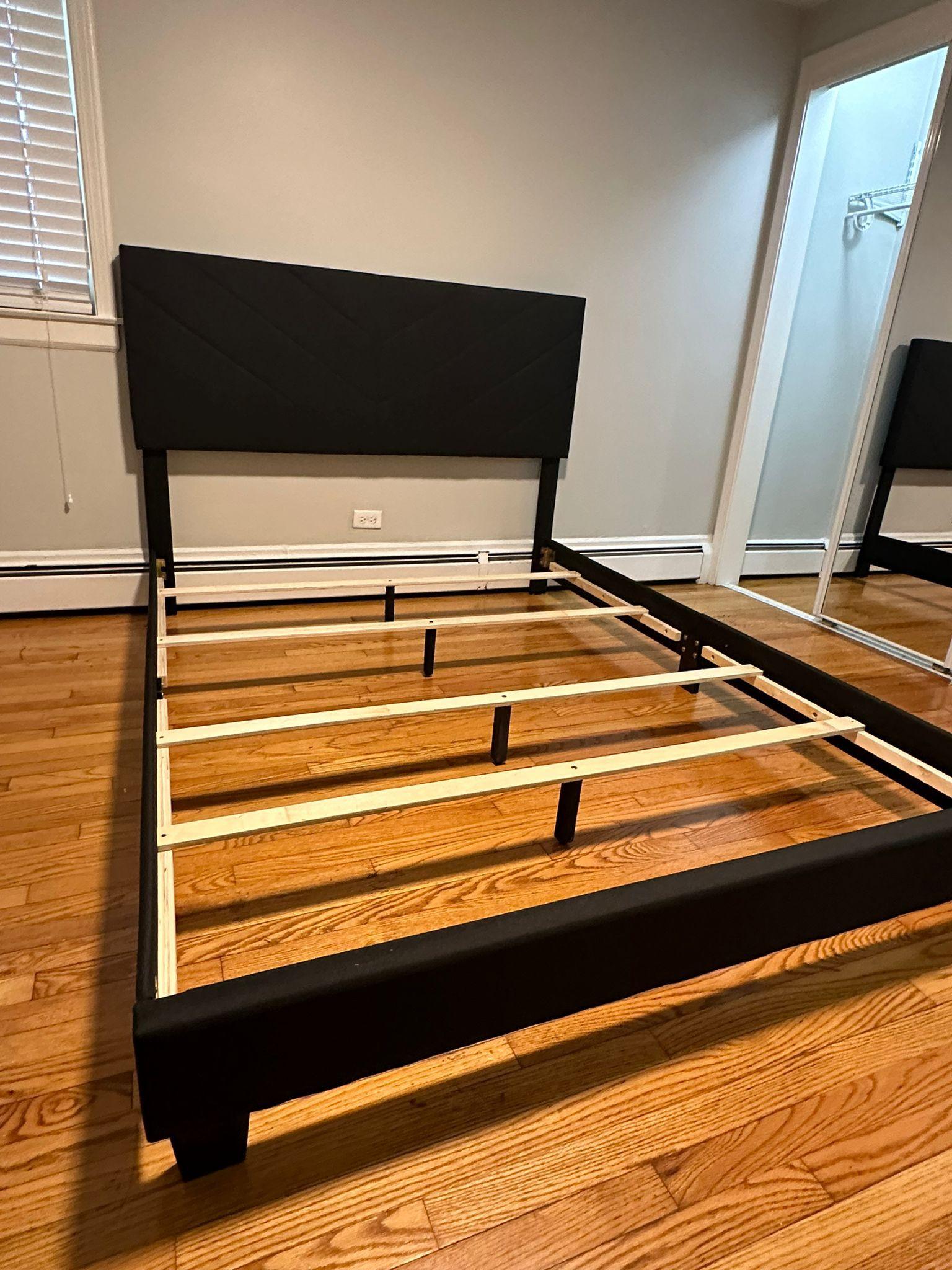 Queen Bed Frame Brand New Packed !!