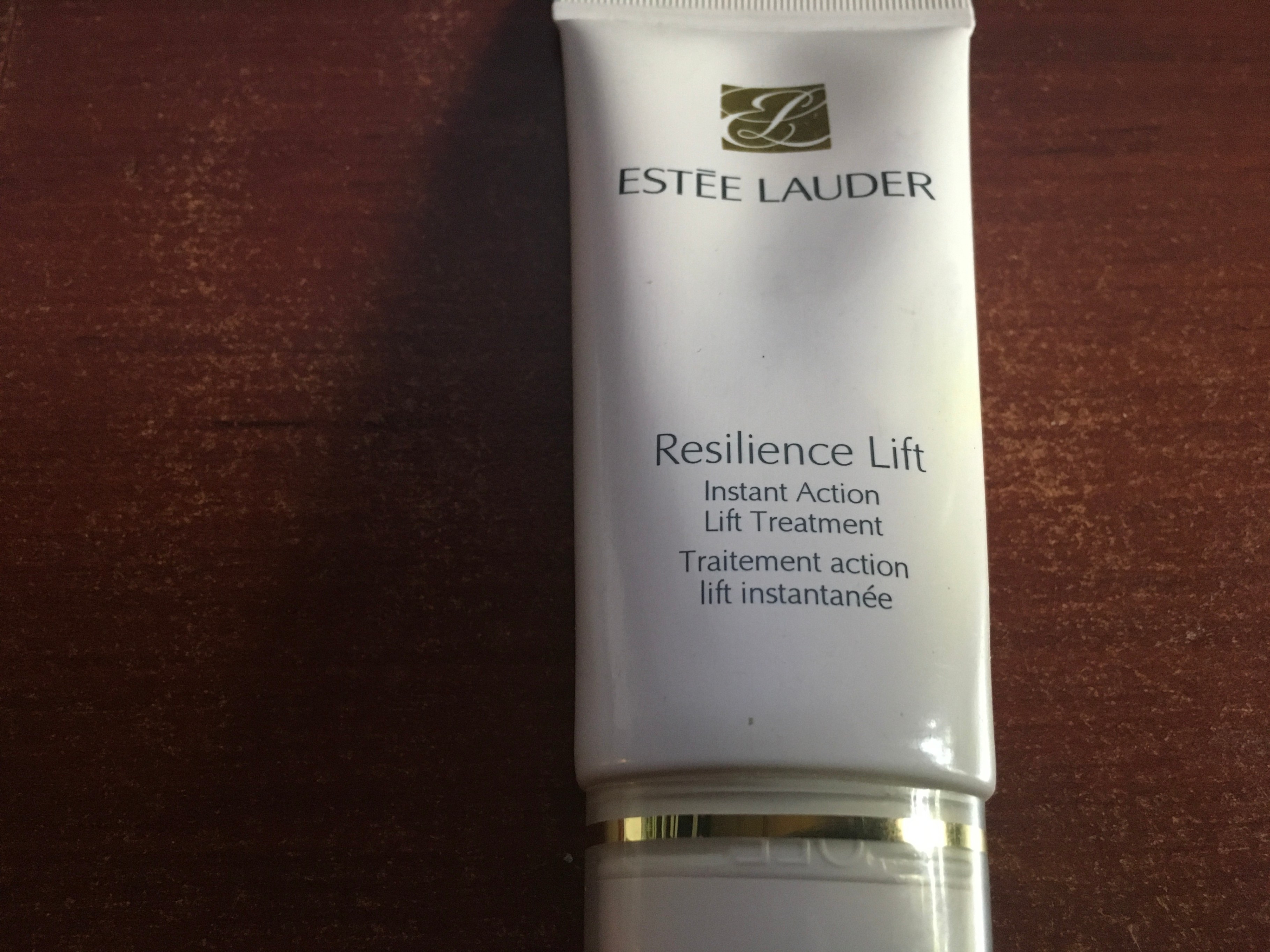 Estee Lauder Resilience Lift Instant Action Lift Treatment - photo 5