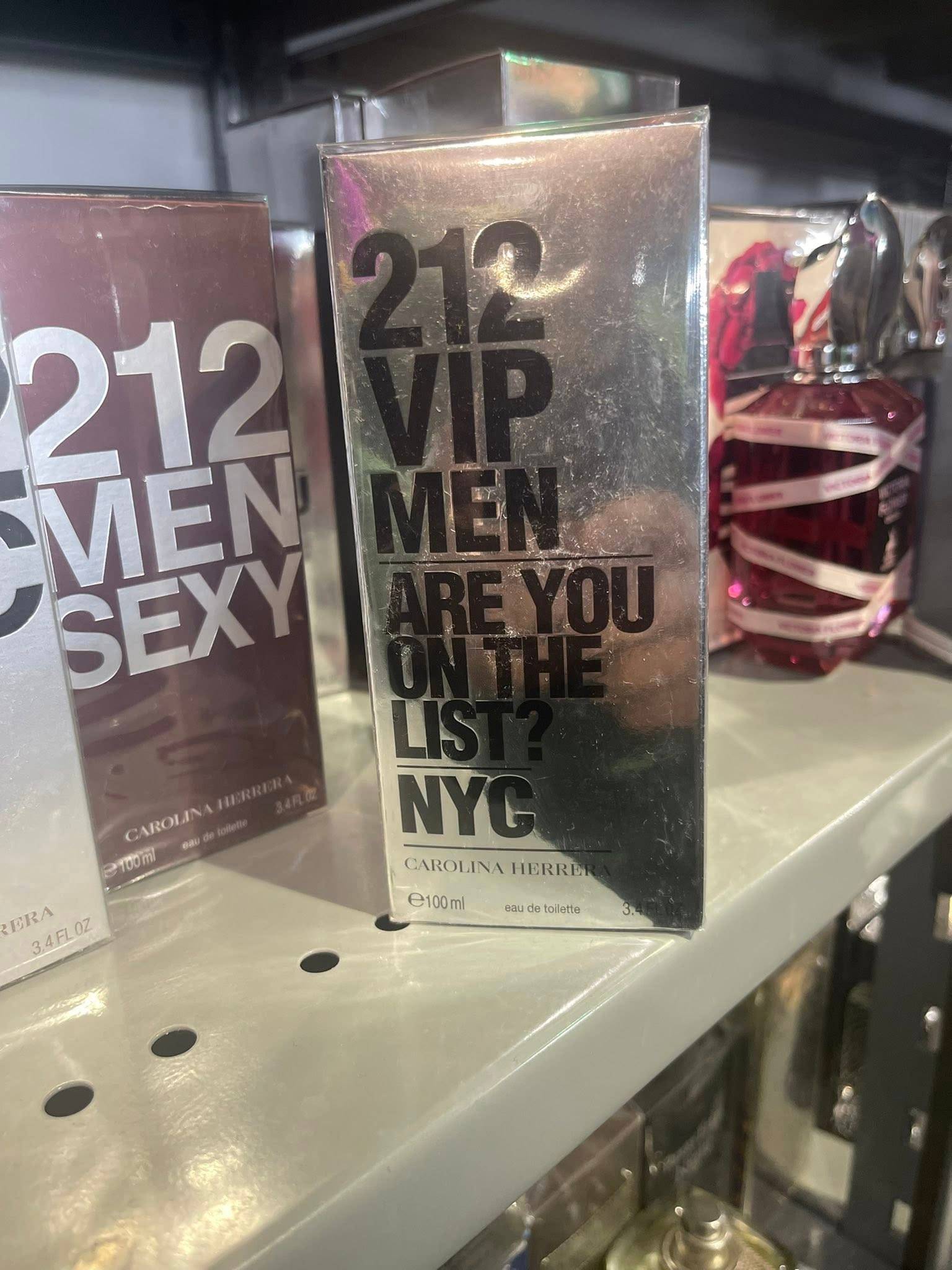 212 VIP by Carolina Herrera for Men – 3.4 oz EDT Spray - photo 3