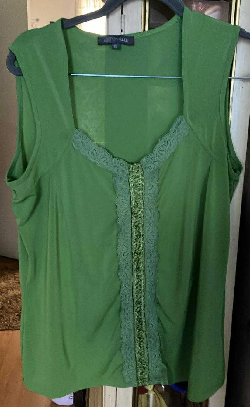 Addition Elle No Sleeve Green Top - Size 1X