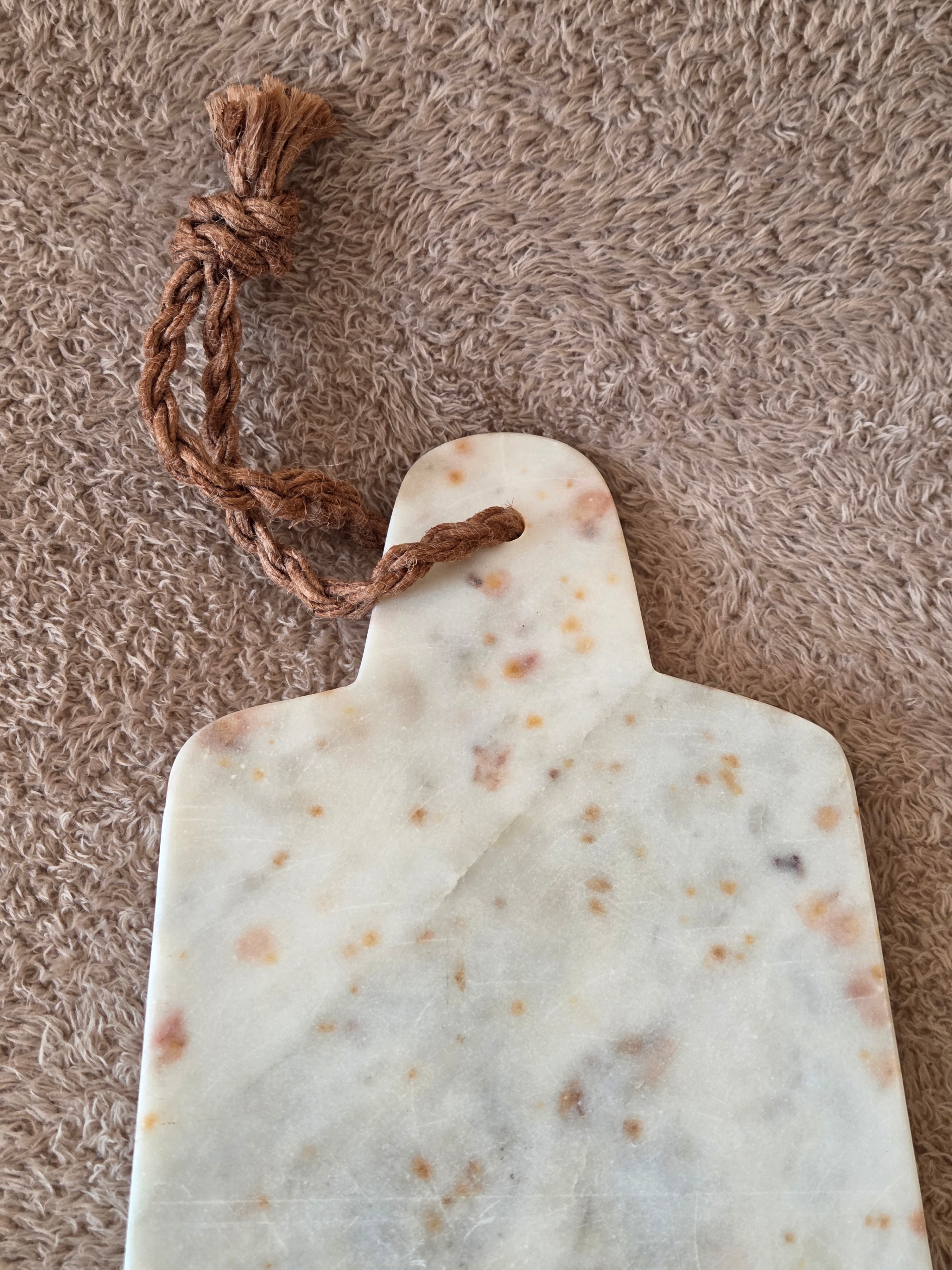 Handcrafted Marble Cheese Board, 32×13 cm – India - photo 4