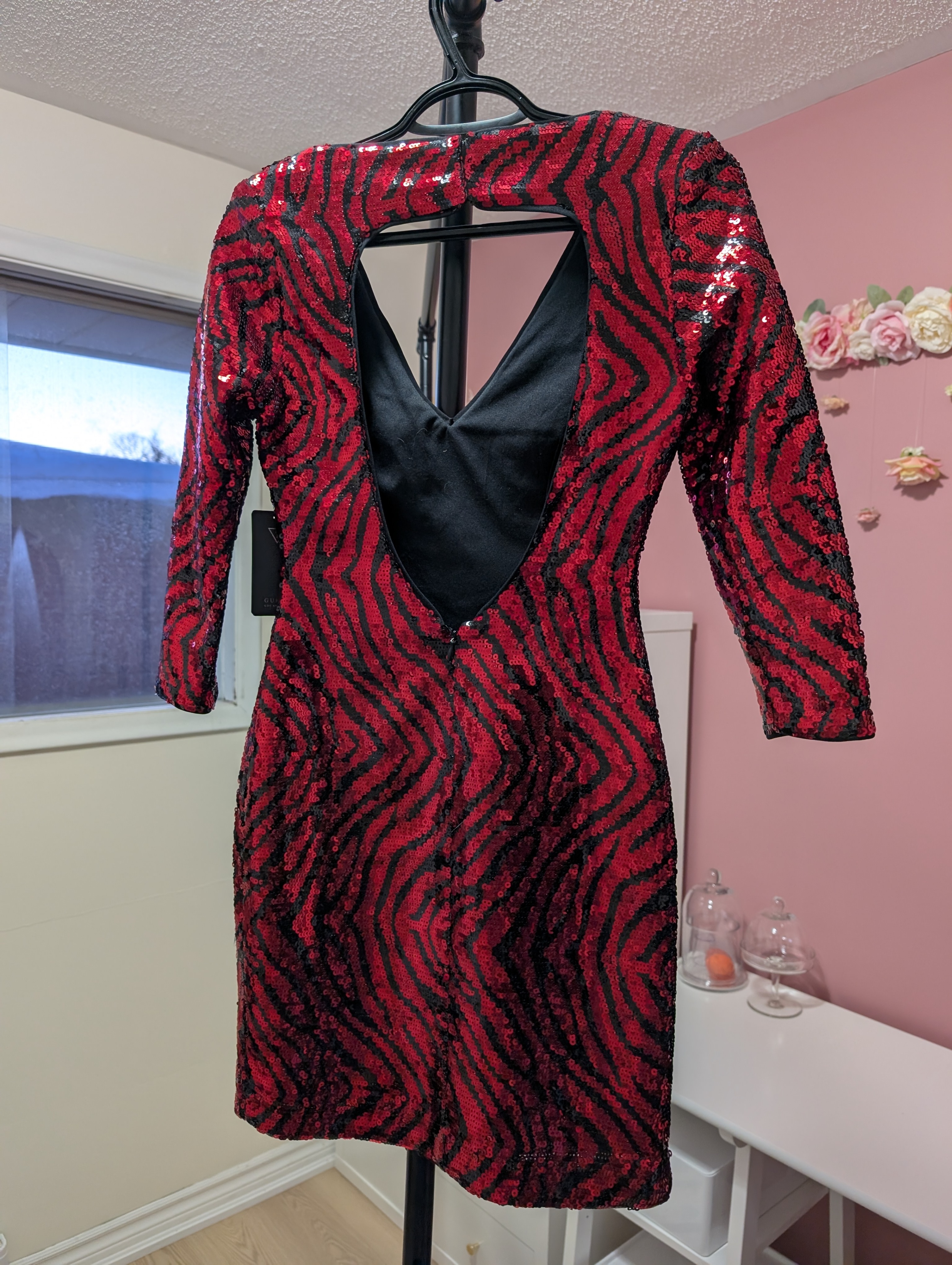 Size 2 GUESS Red & Black Sequin Dress - photo 5