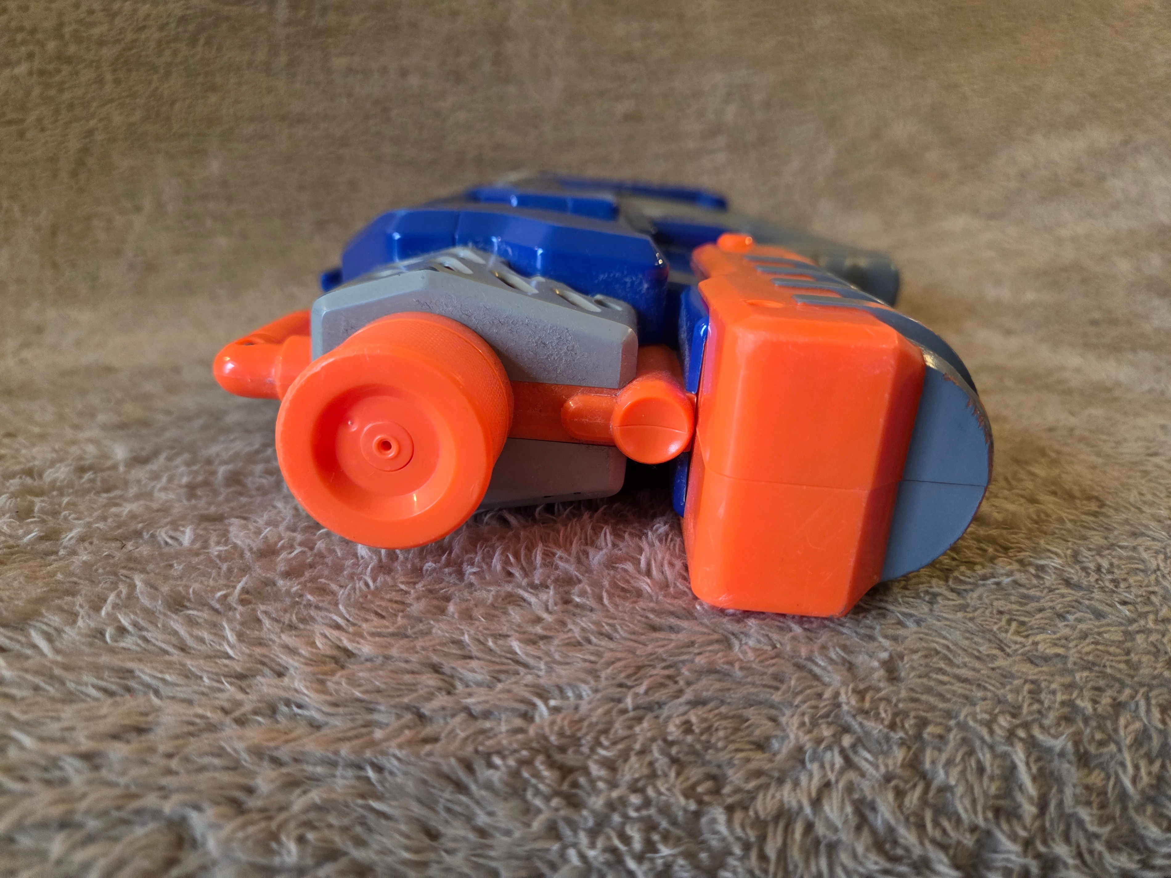 Nerf Super Soaker Rattler – Pump-Action Water Blaster - photo 5