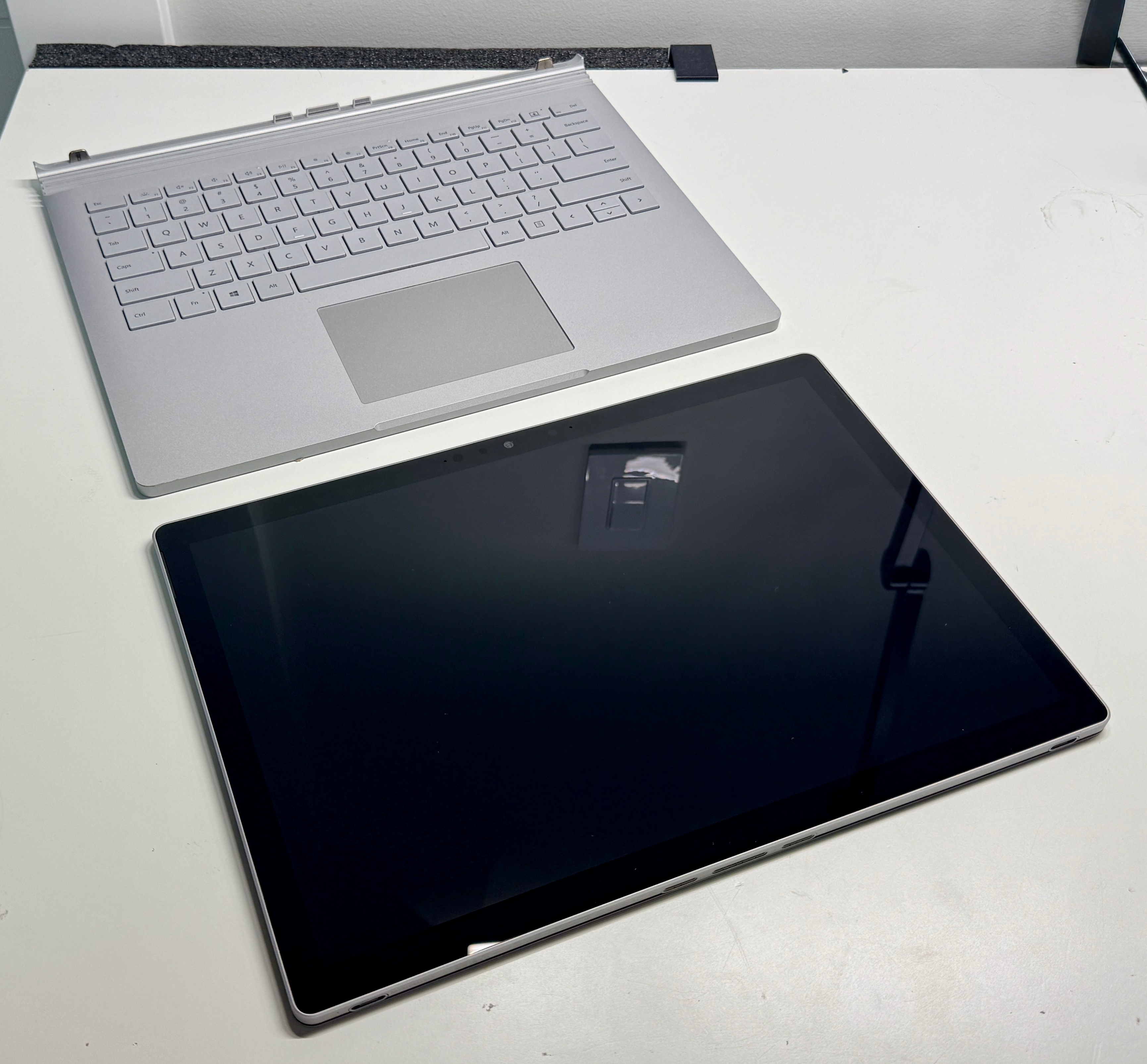 MS Surface Book 3 Laptop / i7-1065G7 / GTX 1650 / 16GB / 256GB - photo 2