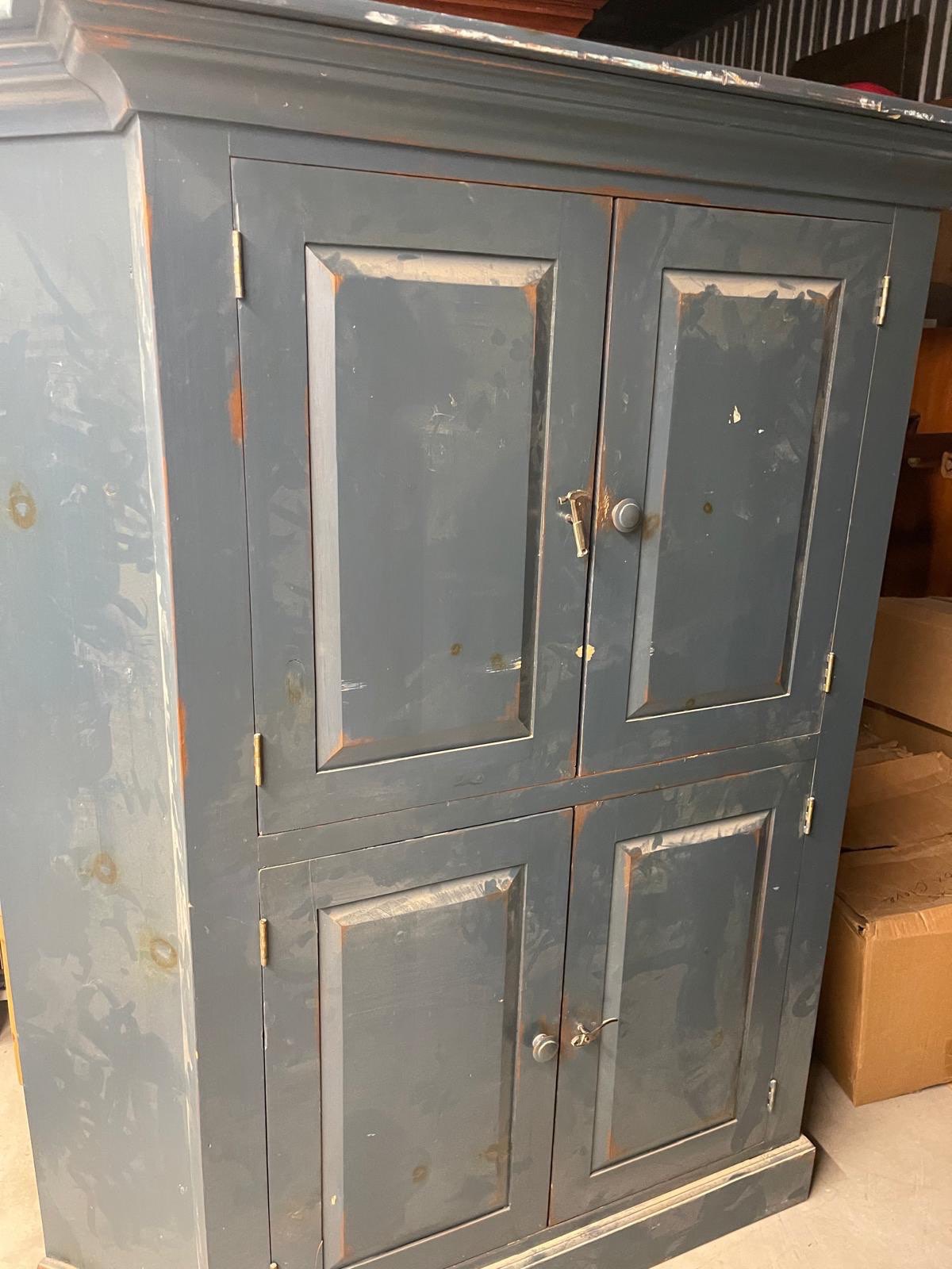 Solid Wood Cabinet / Cupboard - photo 2