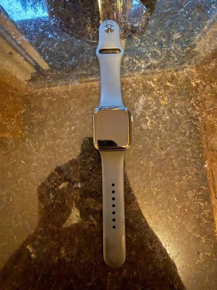 Apple Watch 6 series, 44m - photo 3