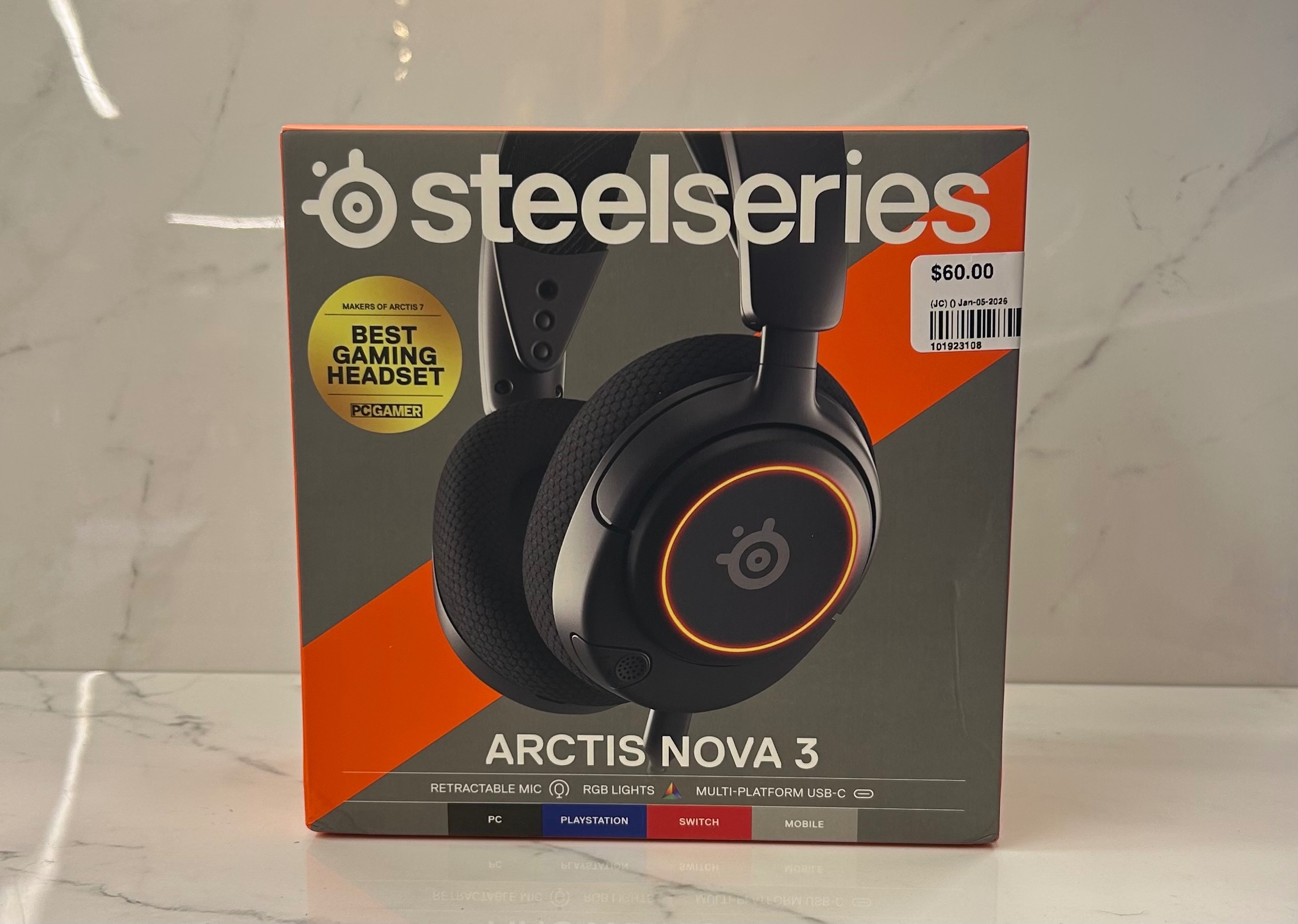 Steelseries Arctis Nova 3 headset
