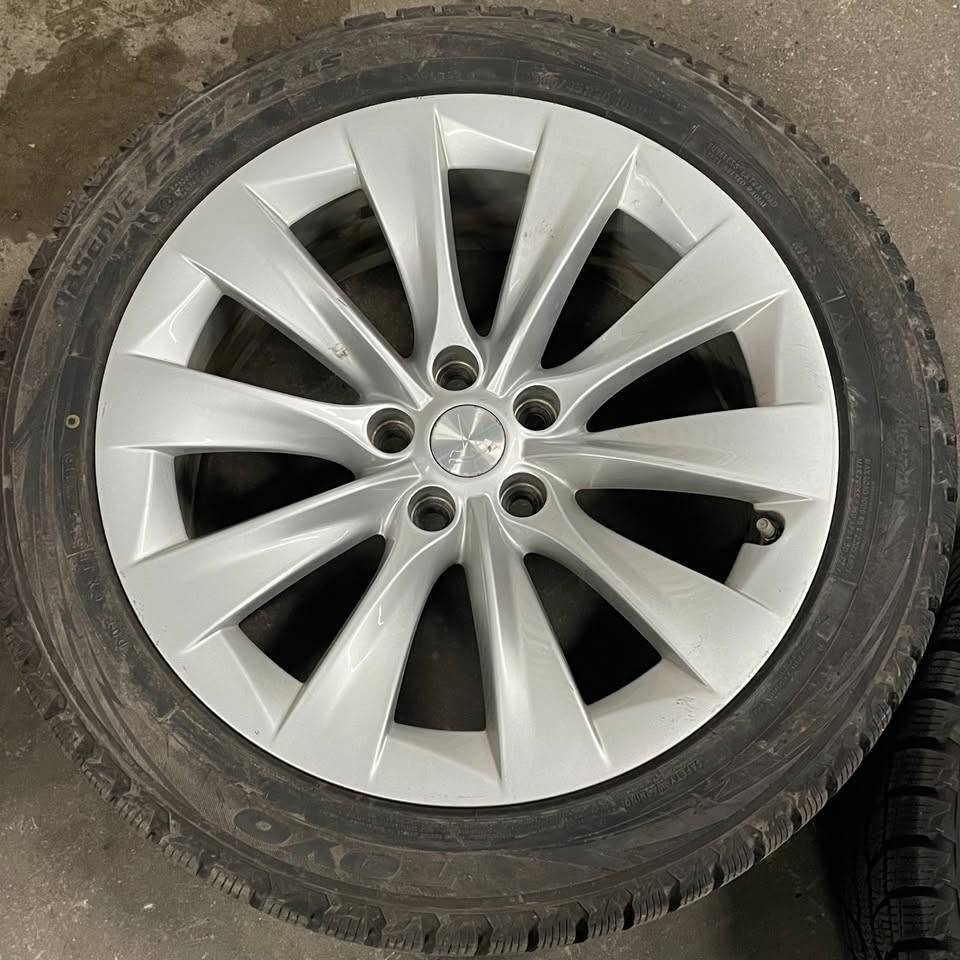 20 Inch OEM Tesla X Winter Package - photo 5