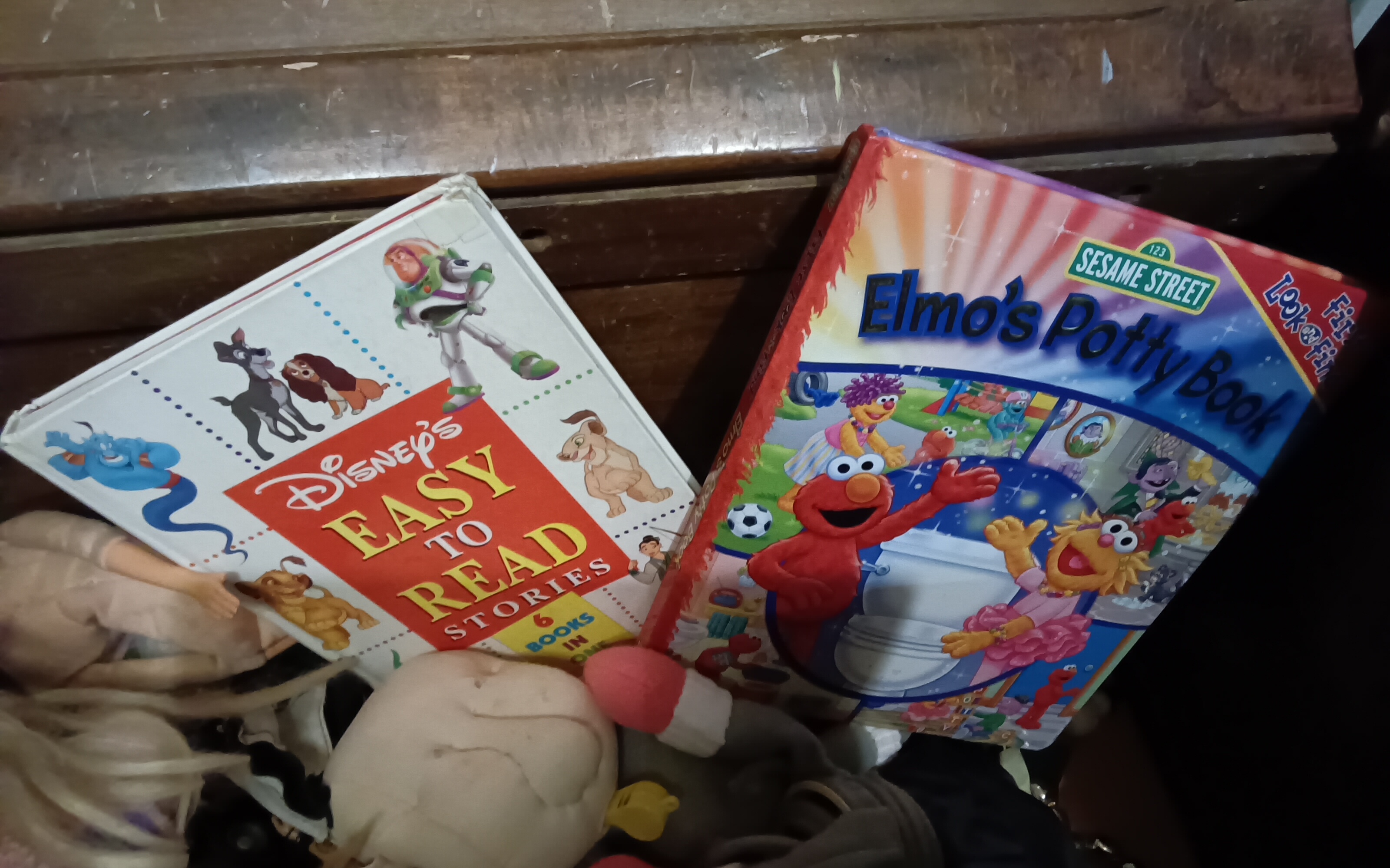 Toy box with toys with wheels - photo 4