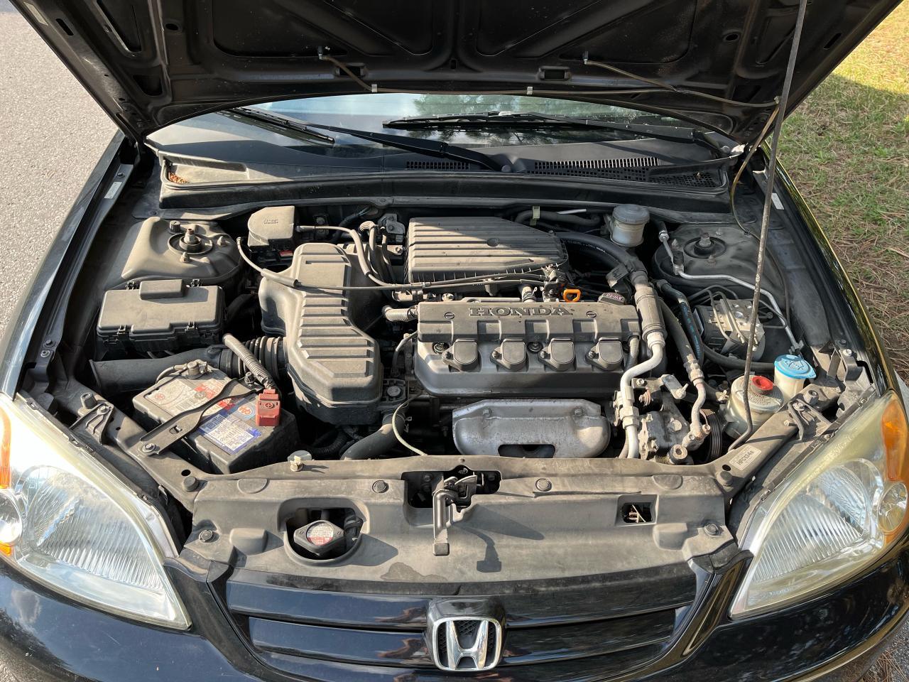 2003 Honda Civic LX - photo 2