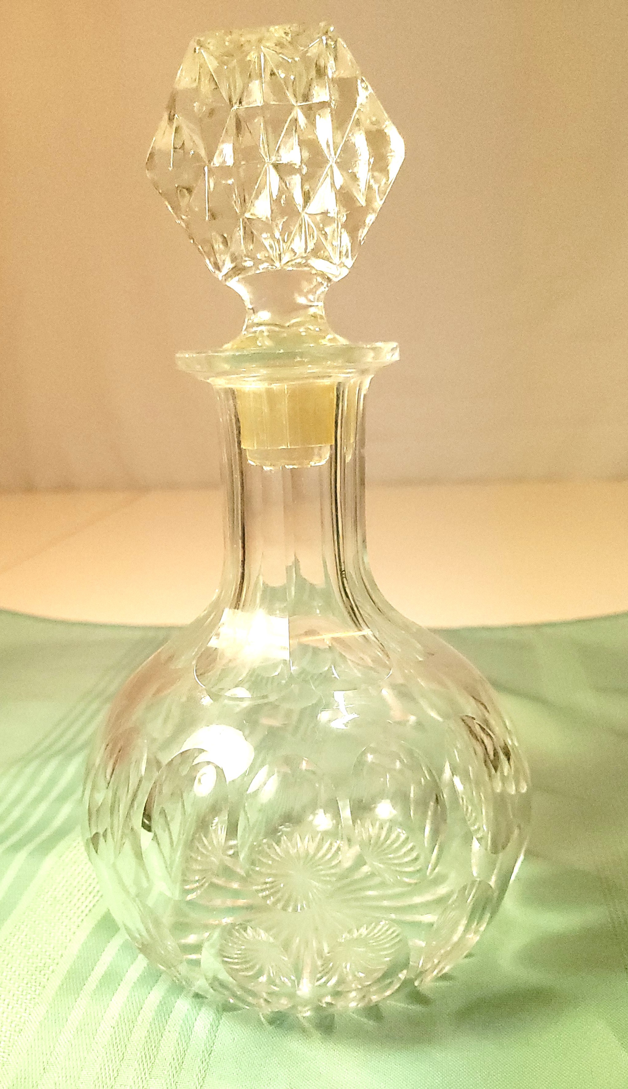 1960s Starburst Diamond Pressed Glass Decanter w/ Stopper 9"