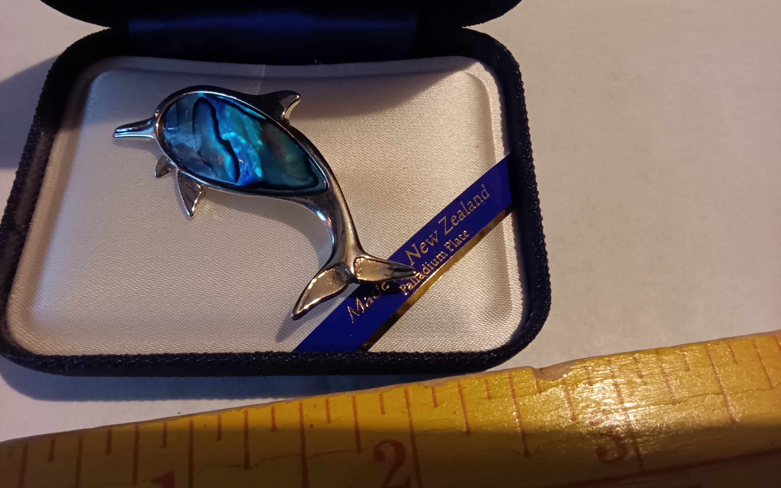 Dolphin pin / Brooch - photo 2