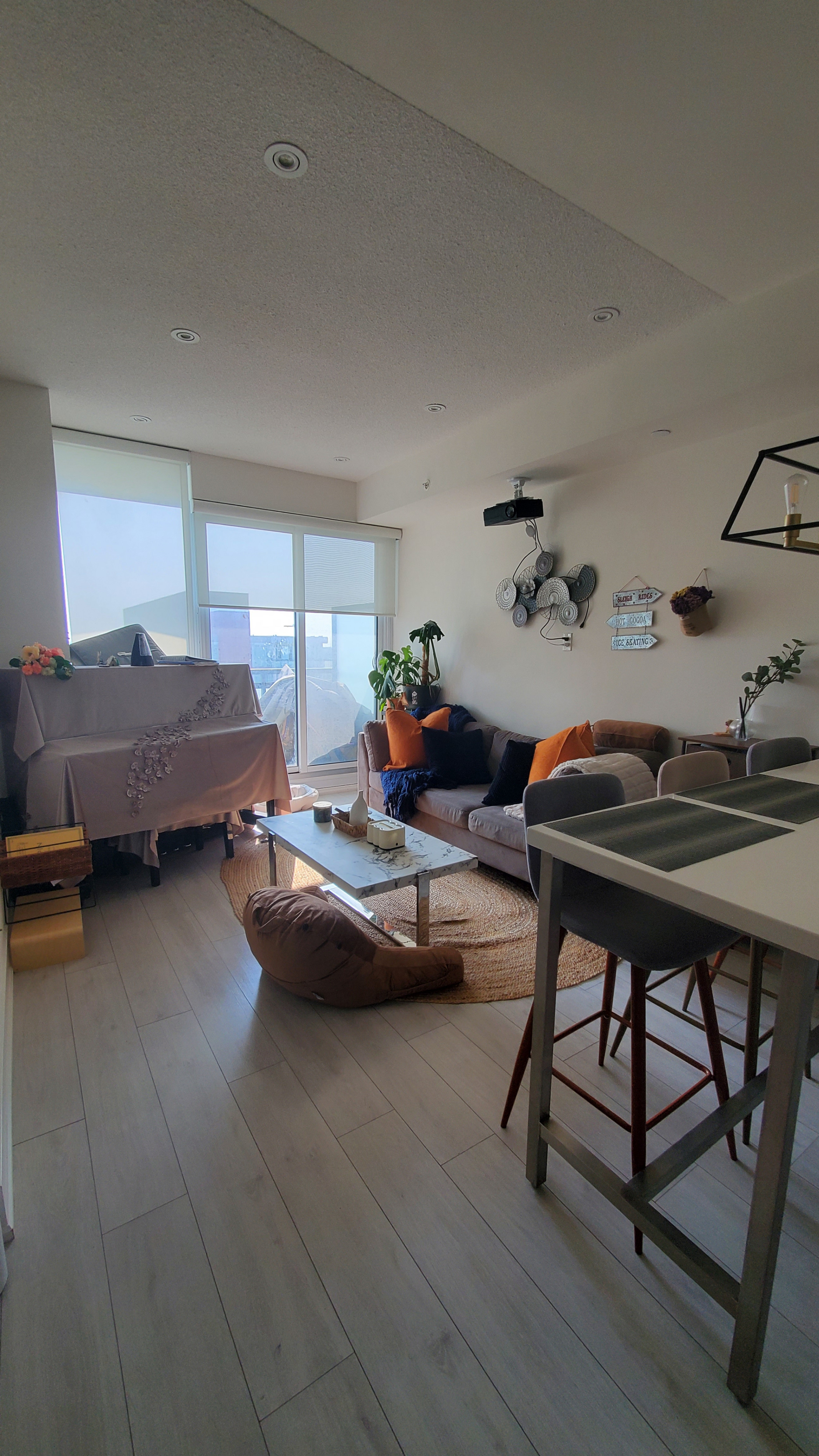 Modern 1+1 Condo in Downtown Markham! - photo 3