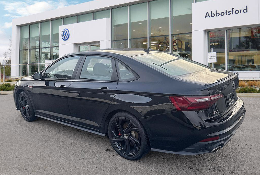 2023 Volkswagen Jetta GLI - photo 2