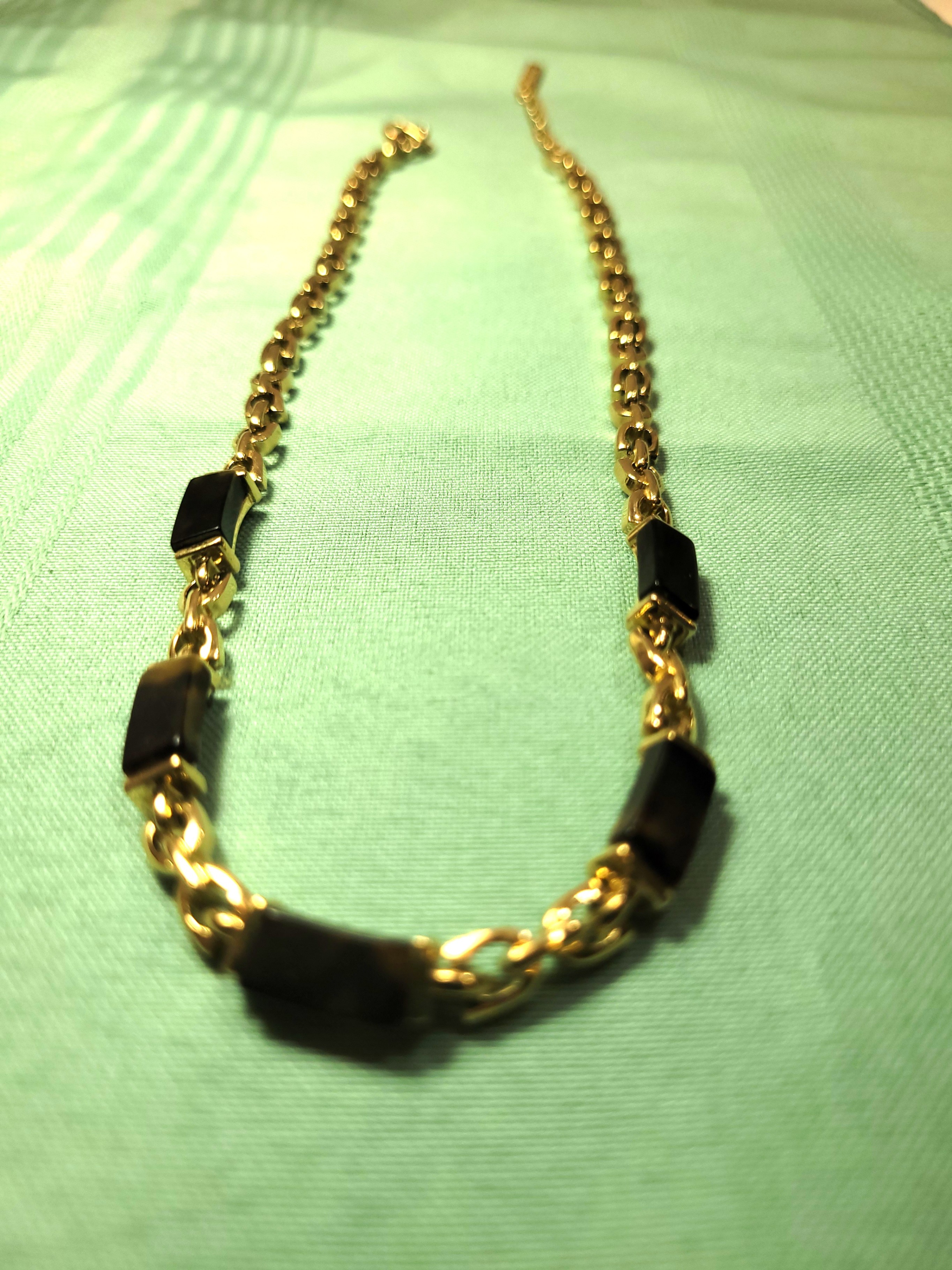 1984 NAPIER Gold Tone & Tortoise Lucite Link Choker Necklace 19”