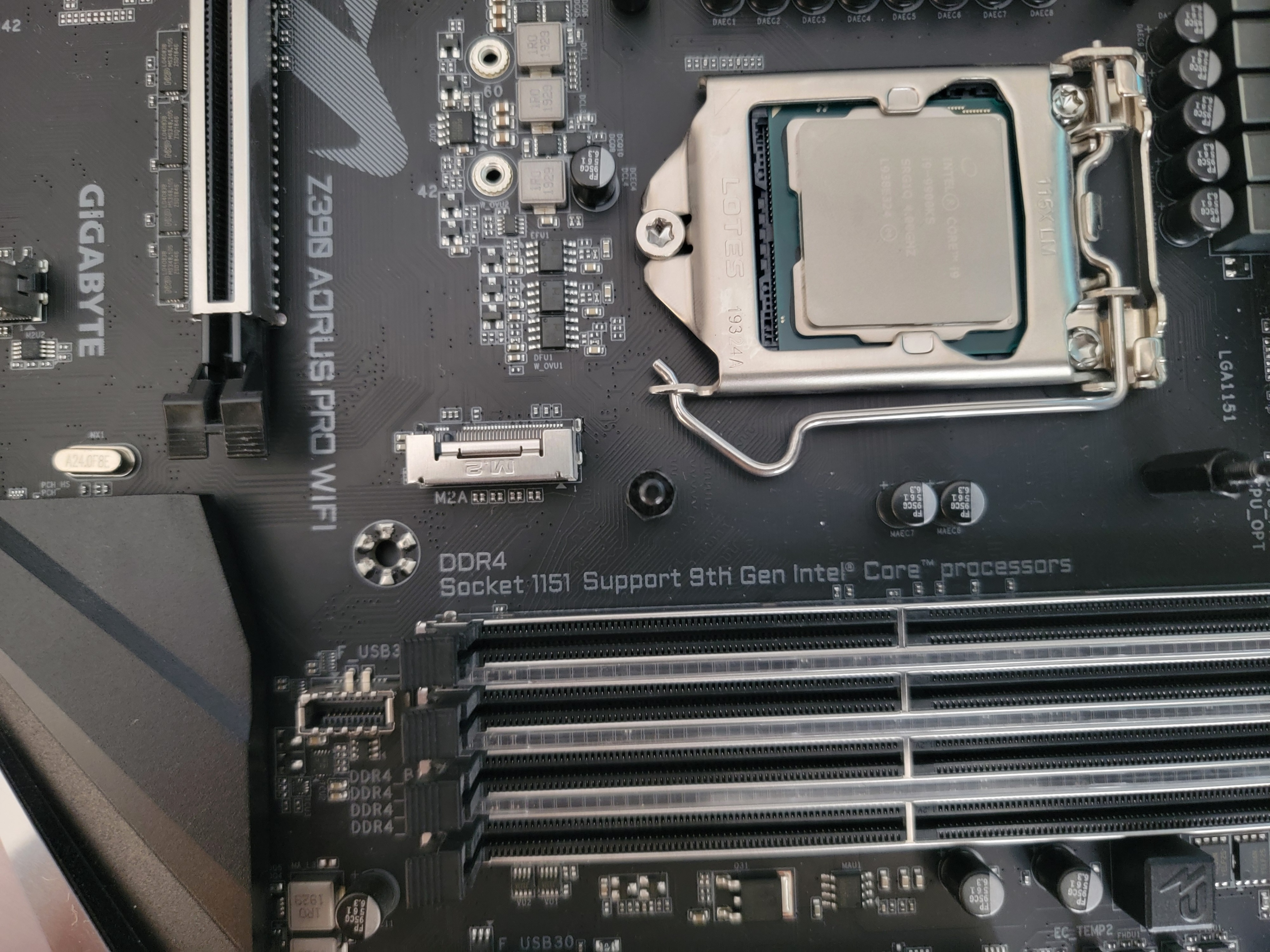 i9-9900KS + GIGABYTE AORUS Z390 WiFi + NZXT Kraken AIO COMBO - photo 4