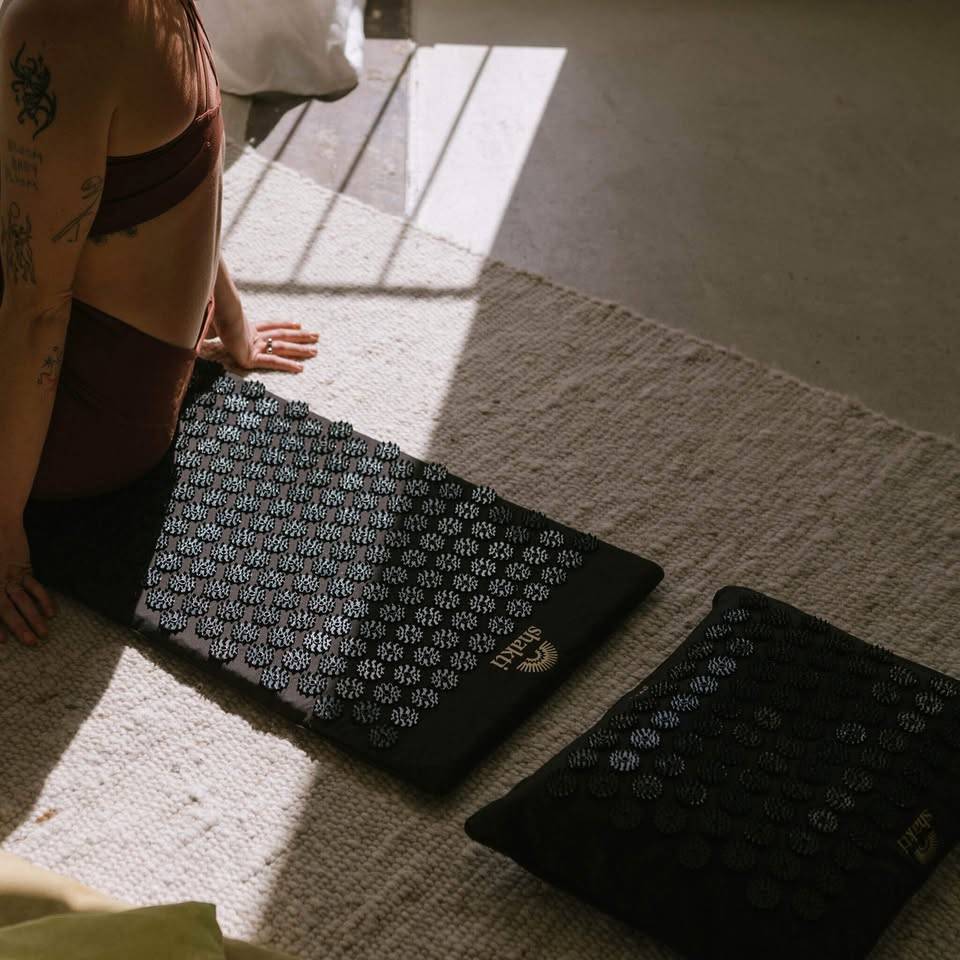 Premium acupressure mat and pillow bundle, level 3 - photo 2