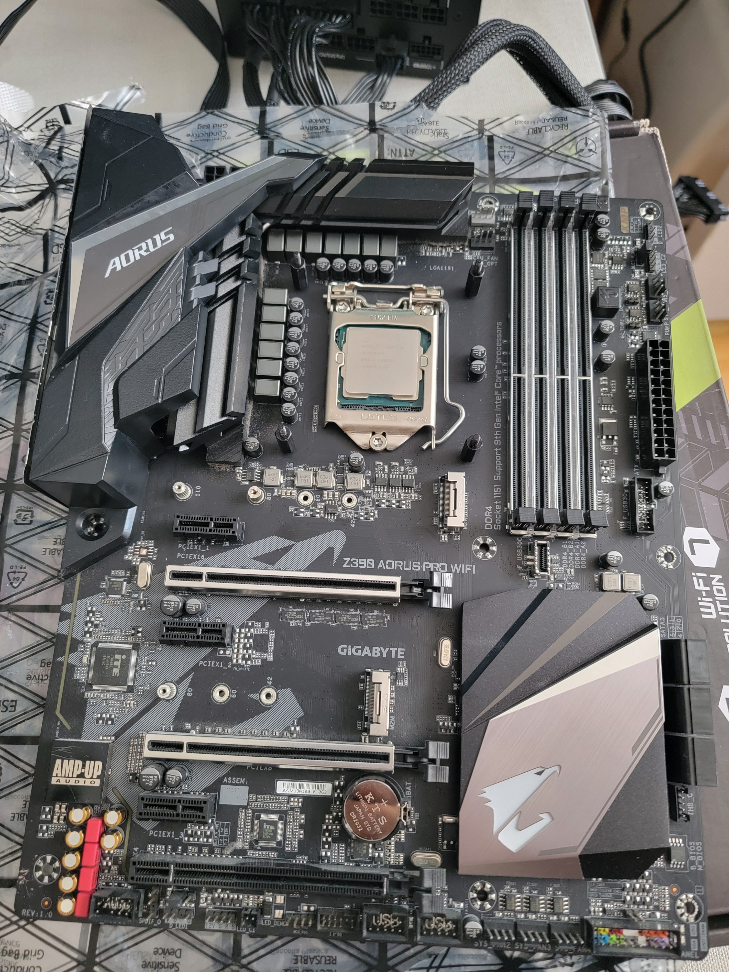 i9-9900KS + GIGABYTE AORUS Z390 WiFi + NZXT Kraken AIO COMBO - photo 2