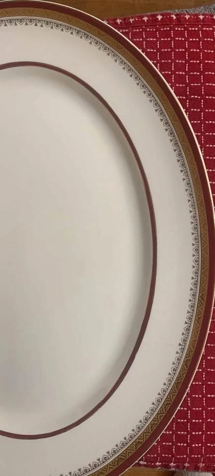 Rare Vintage Myotts Royal Crown 'The Crowning' Platter - photo 3