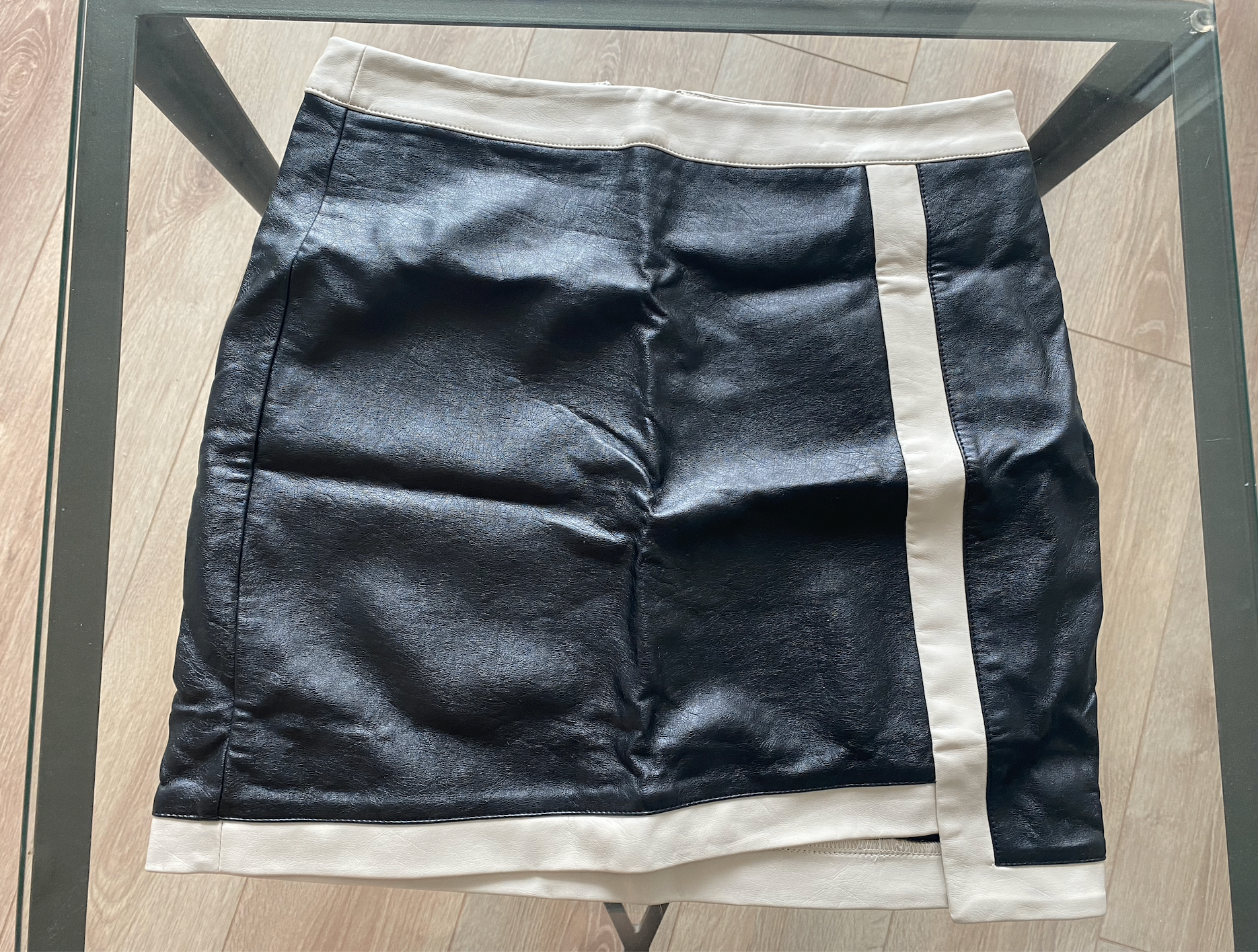 [NEW] Lulu's Fake Leather Skirt - photo 5