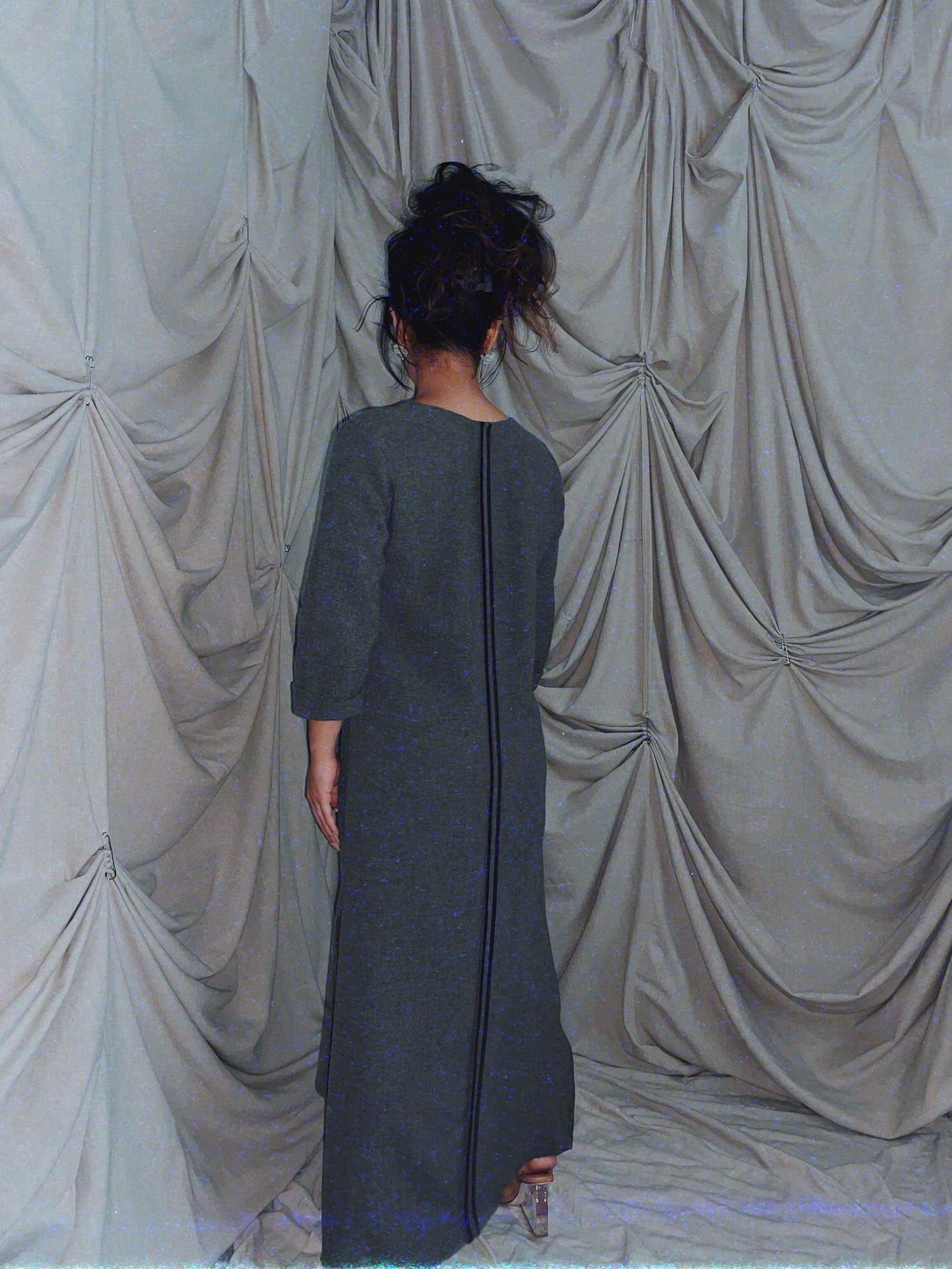 grey wool maxi boxy dress 3/4 sleeve high thigh slits - photo 3