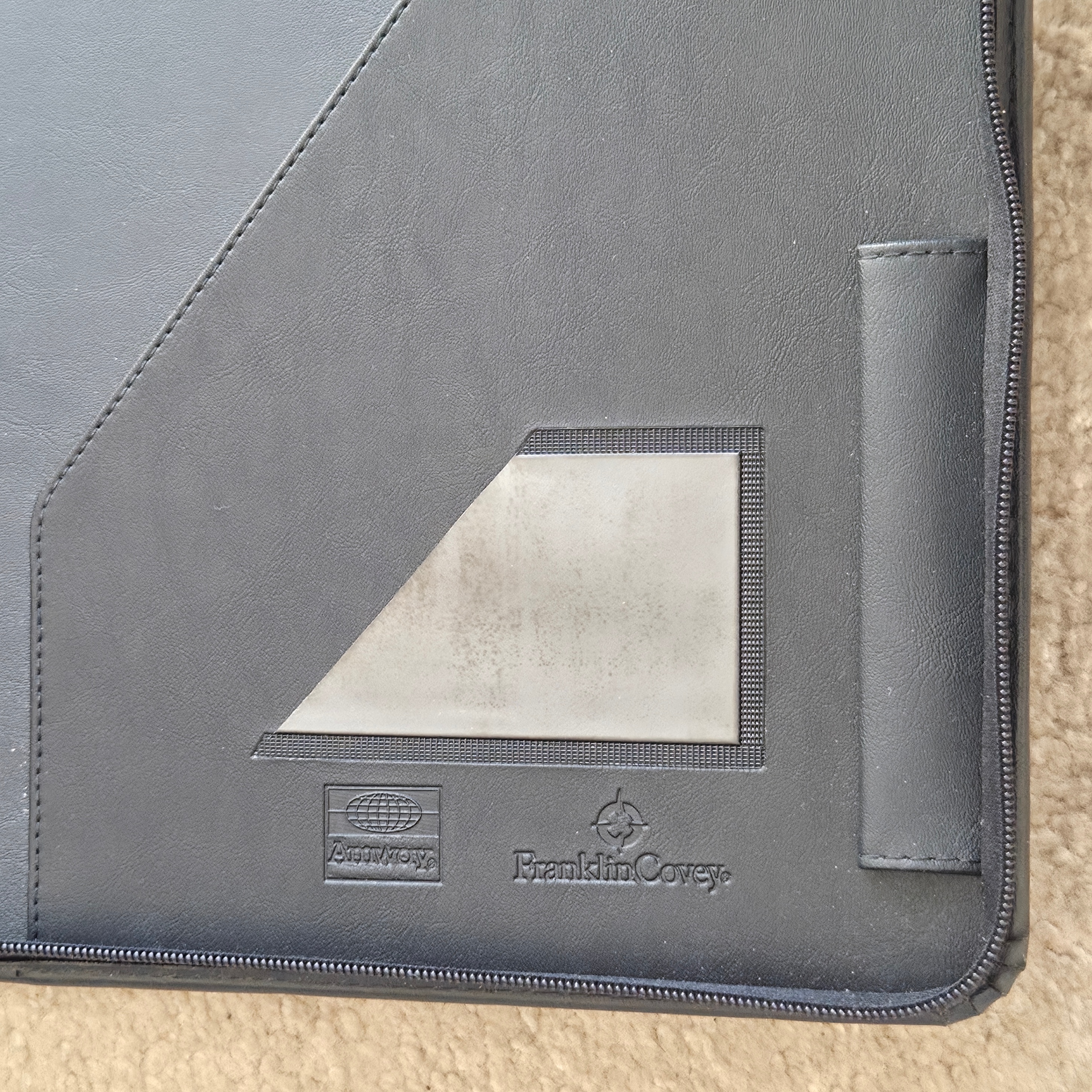 Franklin Covey Amway Binder 3 Ring Black Faux Leather Full Zip - photo 5