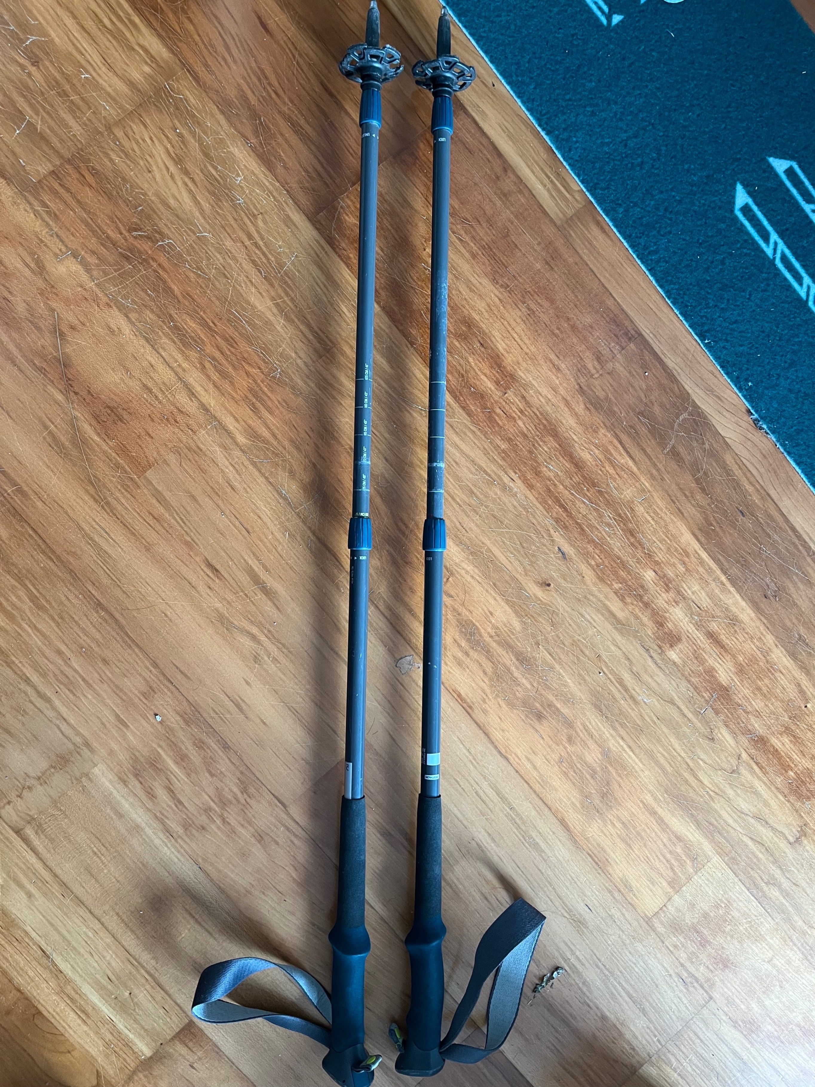 Quechua Forclaz 500 Anti-Shock Trekking Poles - photo 2