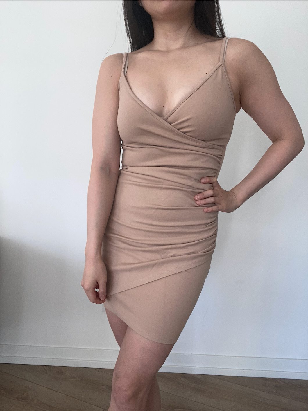 [NEW] Nude Low-Cut Dress - photo 2