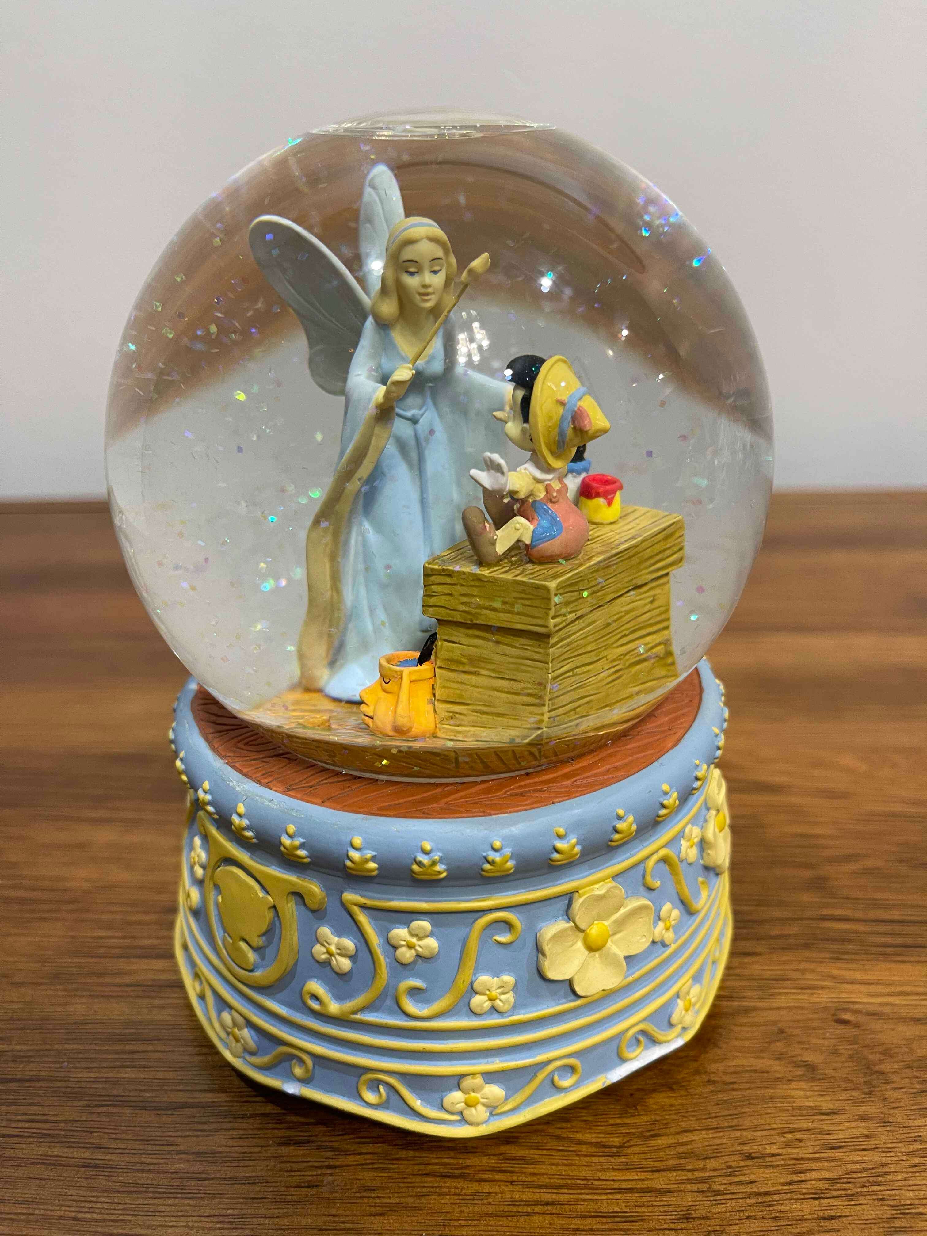 Disney Pinocchio Toyland Musical Snow Globe Enesco Vintage - photo 2