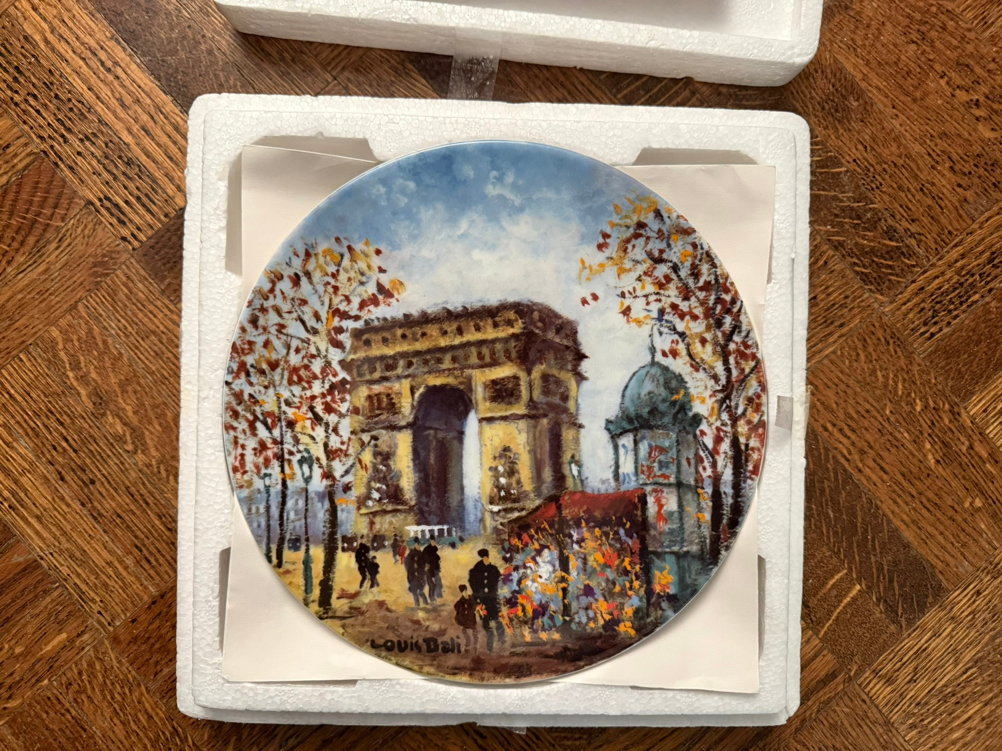 L'Arc de Triomphe - Twelve Parisian Palaces of Louis Dali