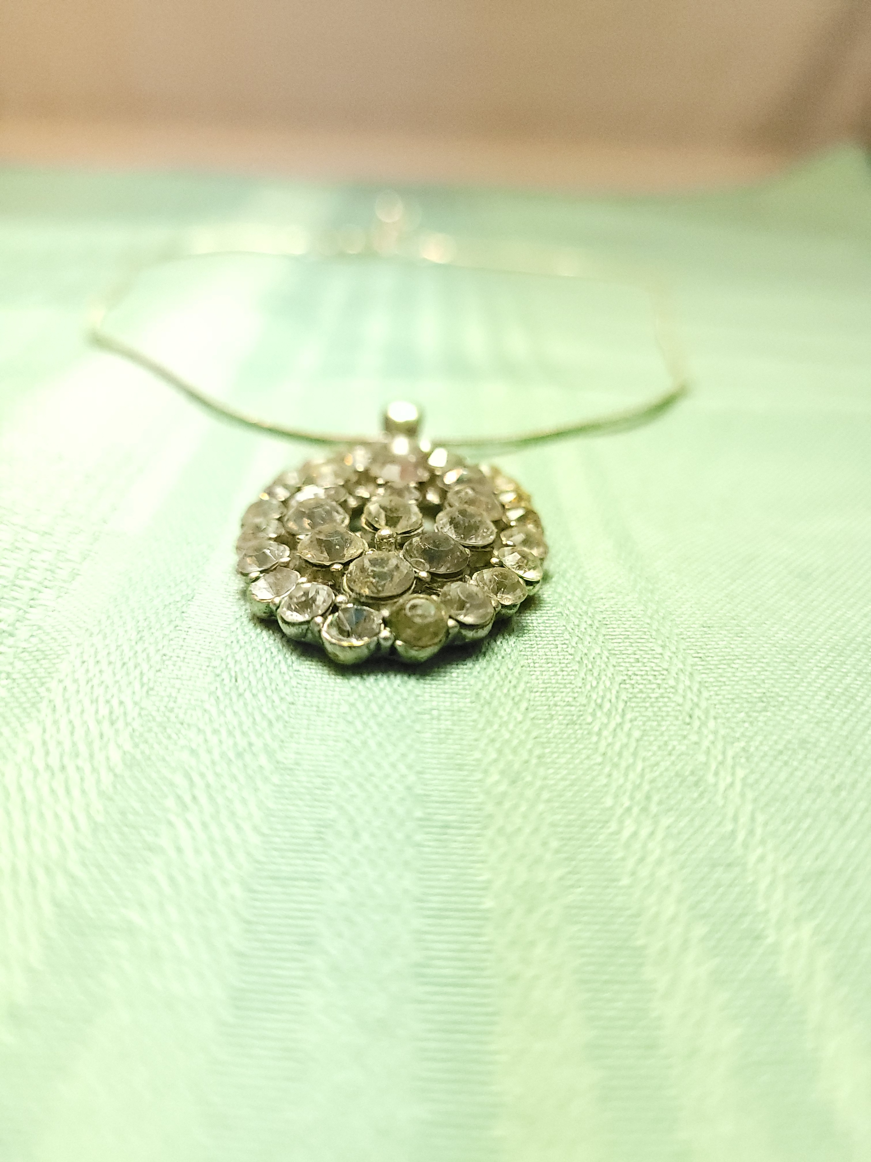 1990 Style Silver Tone Snake Chain Necklace 30" 2 Stones Missing - photo 4