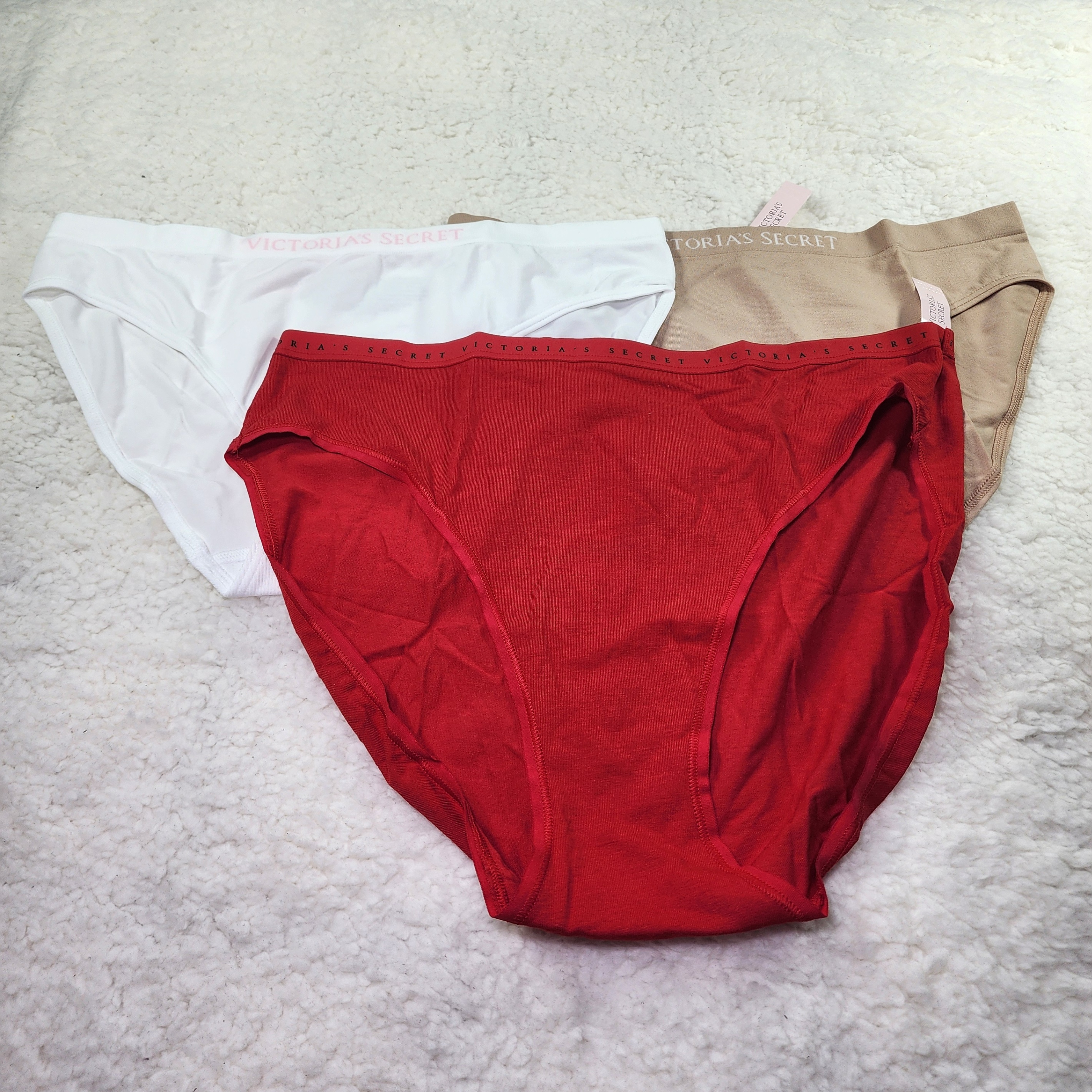 Lot of 3 Victoria's Secret Panties, Size L, NEW WITH TAGS - photo 2