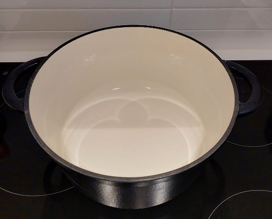 PC Enameled Cast Iron Dutch Oven (4.7 ltr) - photo 3