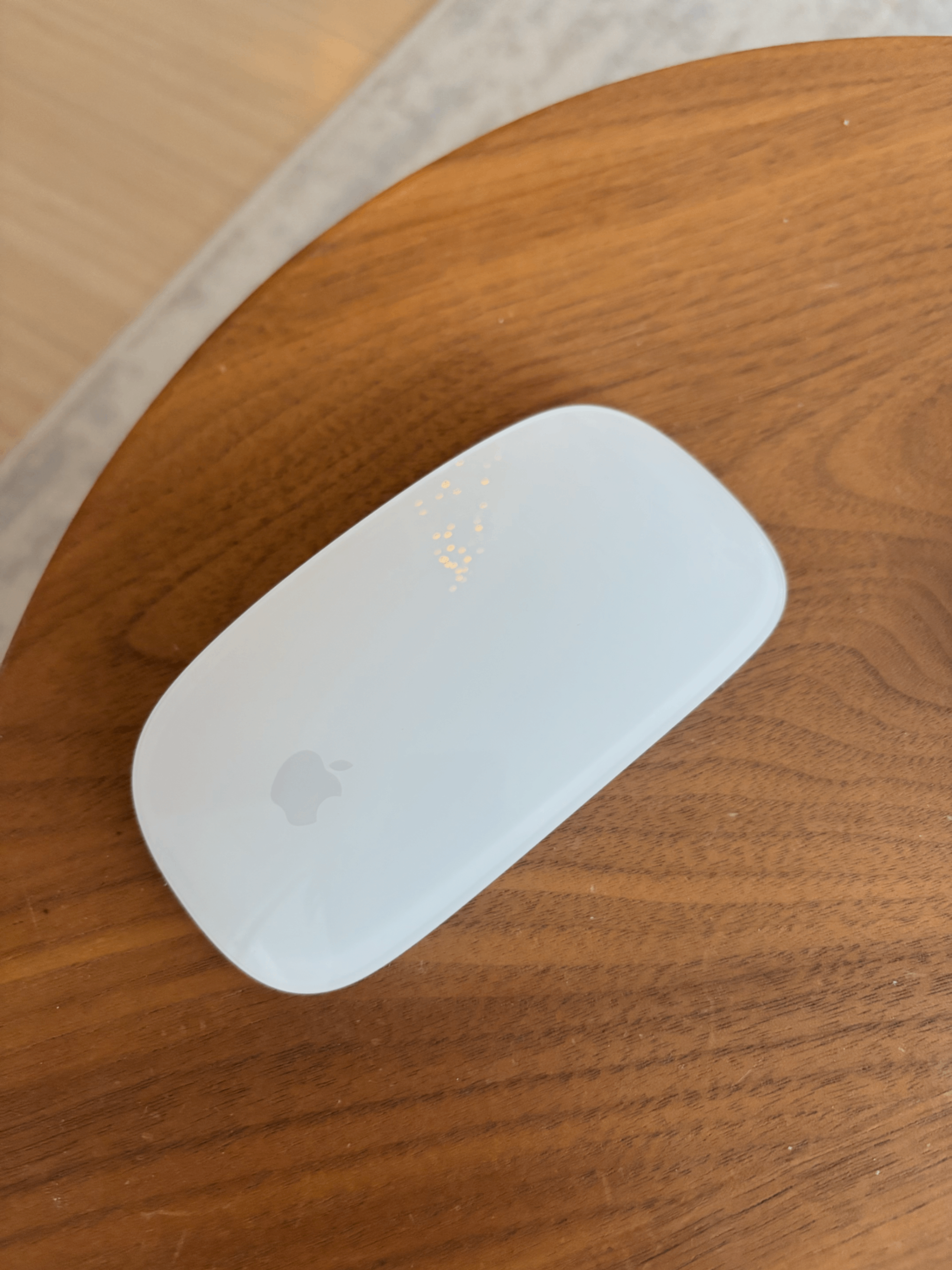 Apple Magic Mouse (White, USB‑C) – Like New!