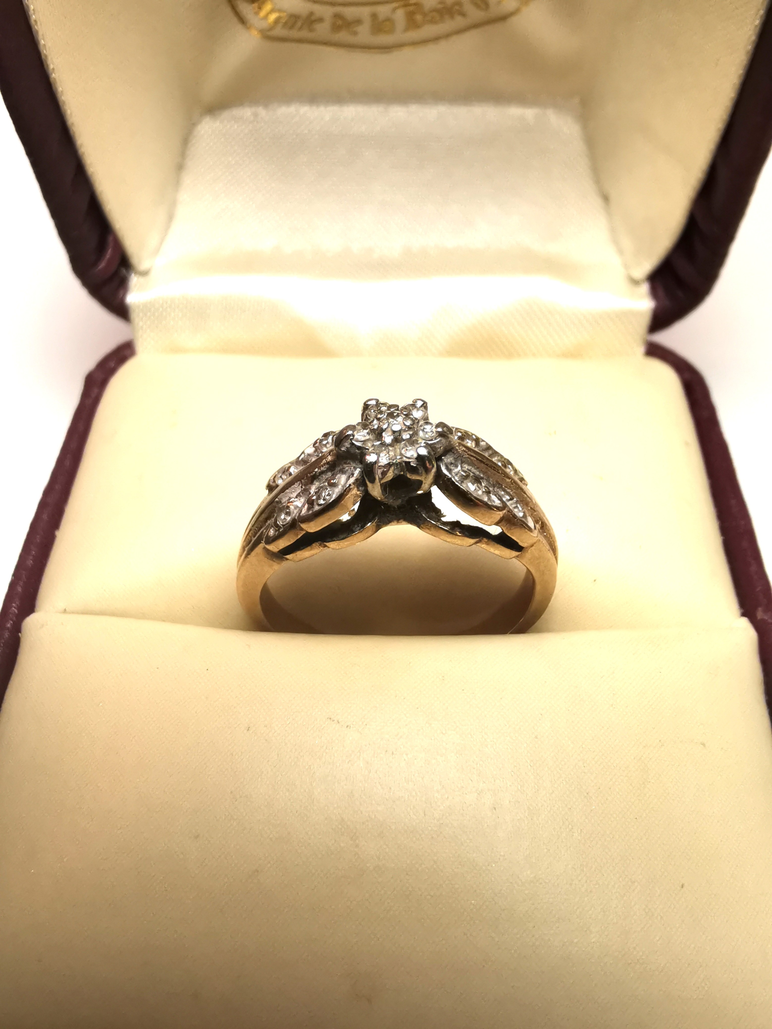 Heavy 3g Vintage 10K Yellow Gold Diamond Cluster Ring Size 4 - photo 2