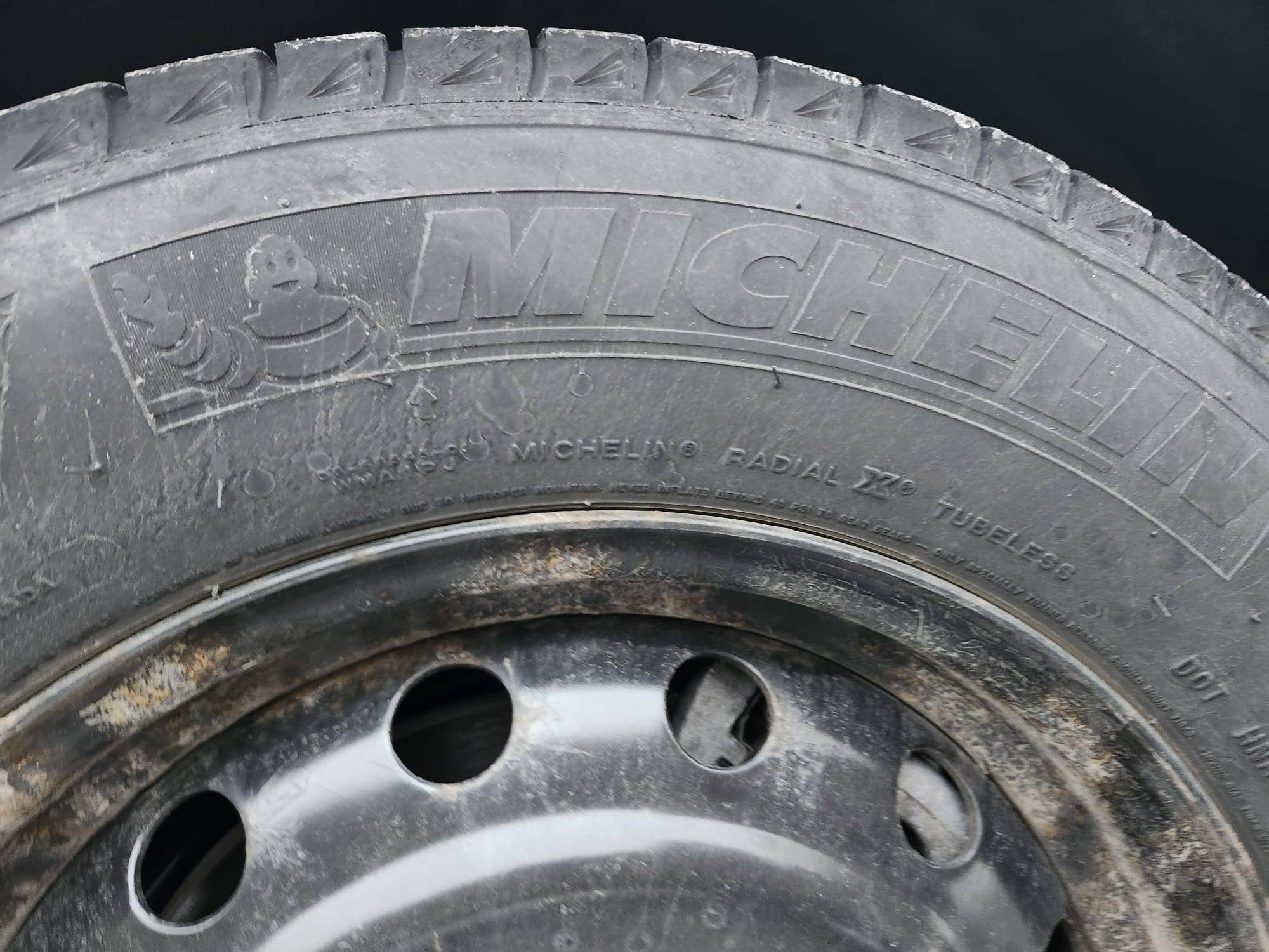 Michelin Latitude X-Ice winter tires, 235/65R17, rims, sensors