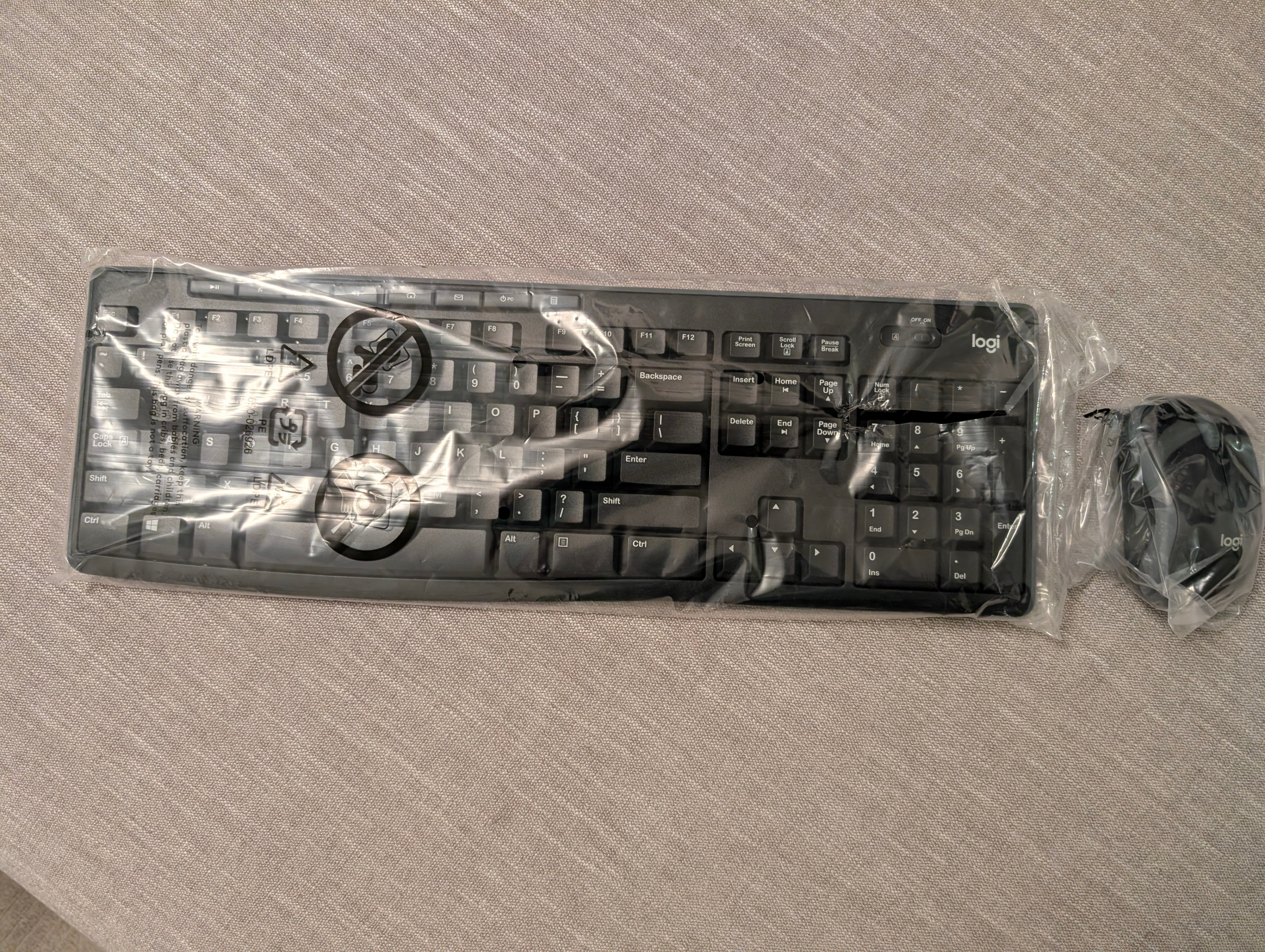 Logitech Wireless Keyboard and Mouse Combo