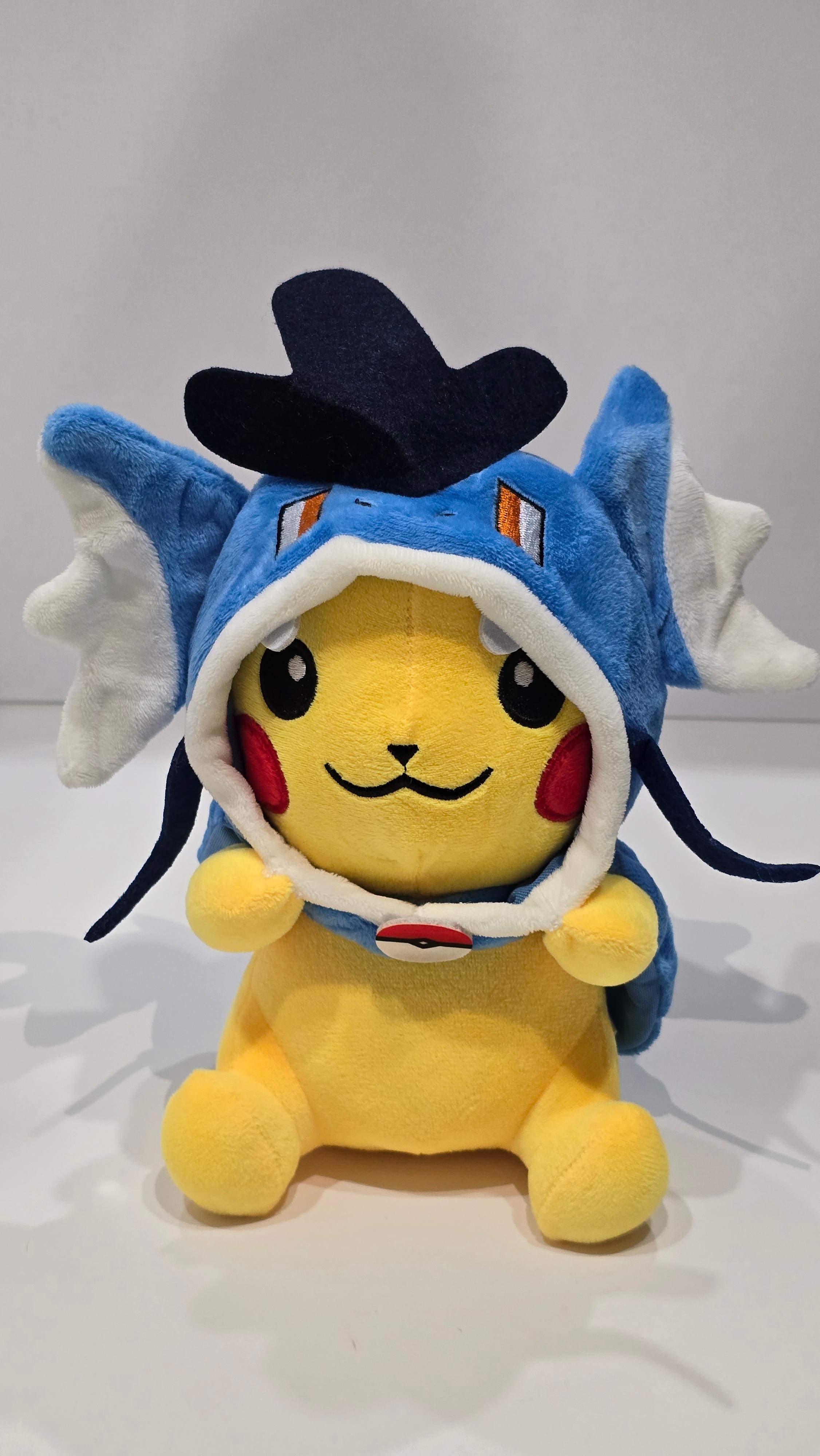 POKEMON PIKACHU PLUSHY