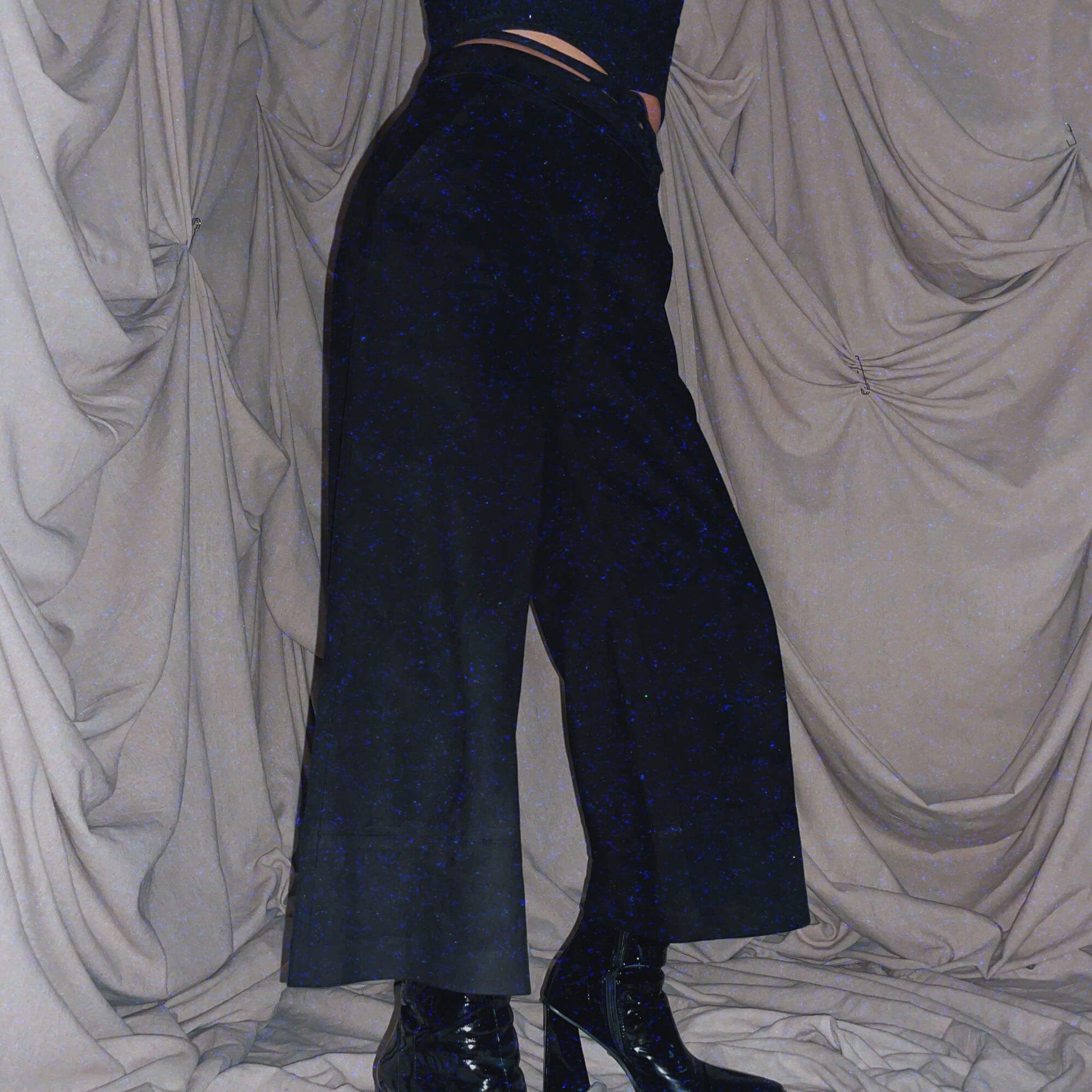 Suede Culottes * Black boxy wide leg capri pants