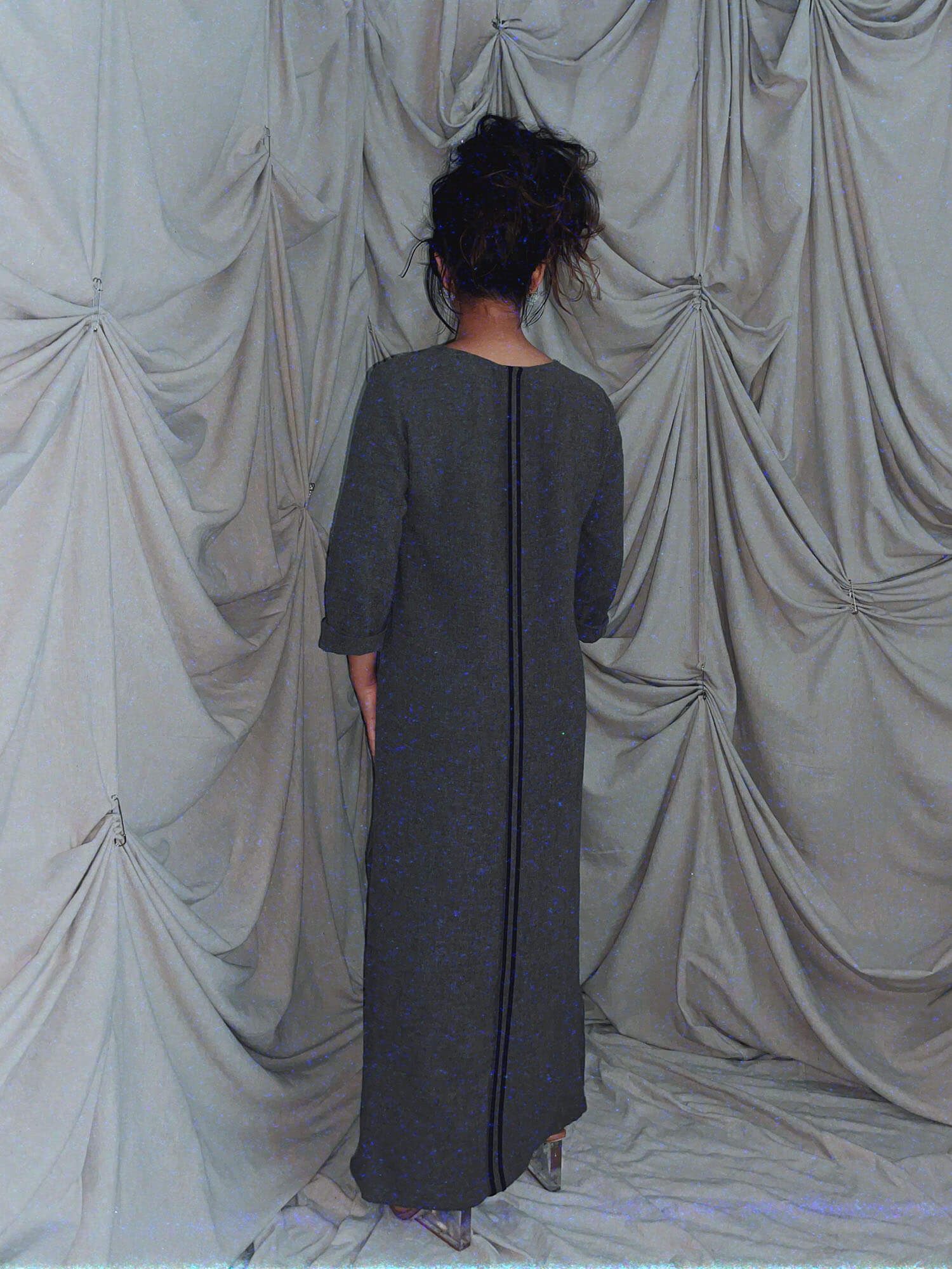 grey wool maxi boxy dress 3/4 sleeve high thigh slits - photo 2
