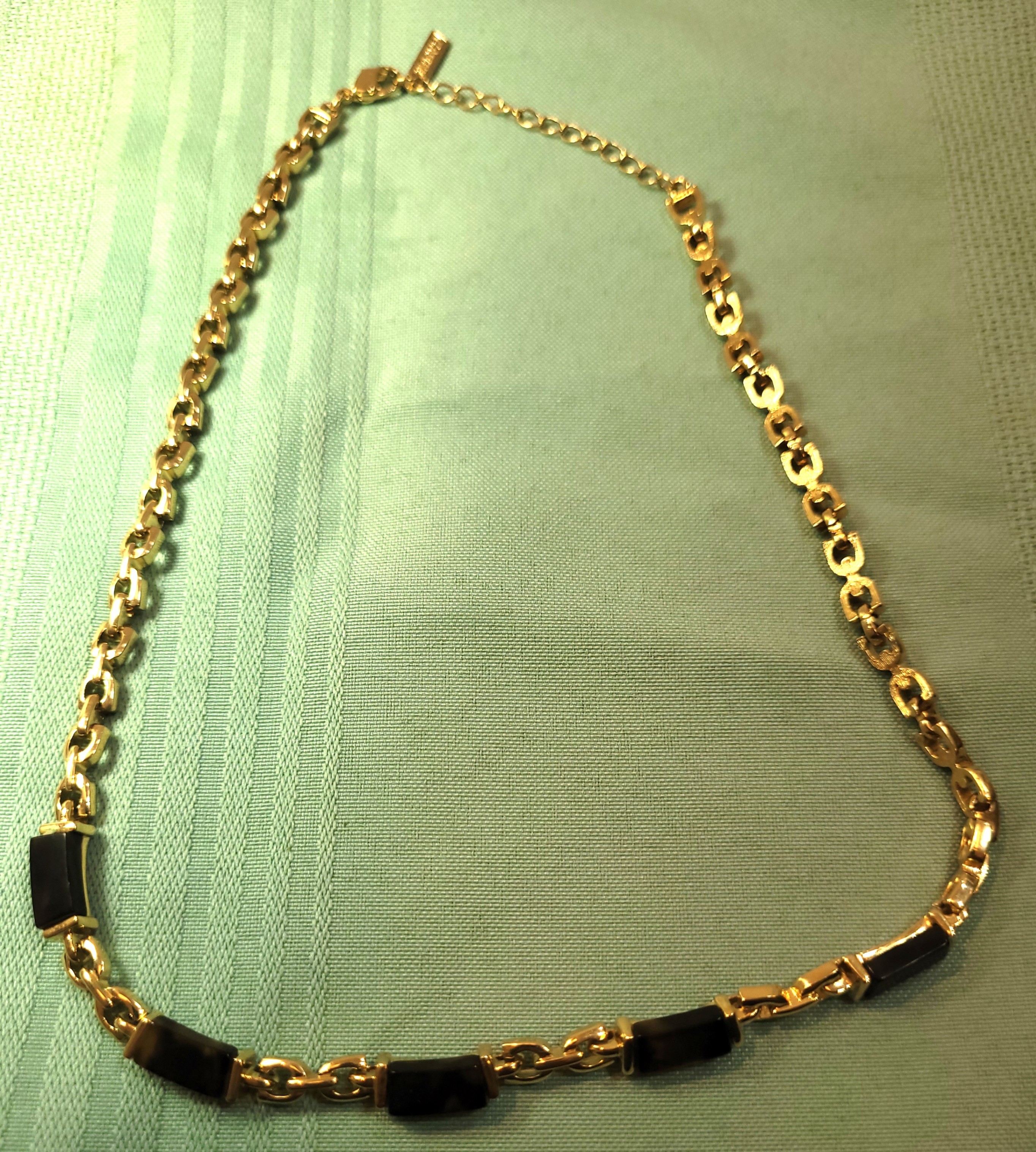 1984 NAPIER Gold Tone & Tortoise Lucite Link Choker Necklace 19” - photo 5