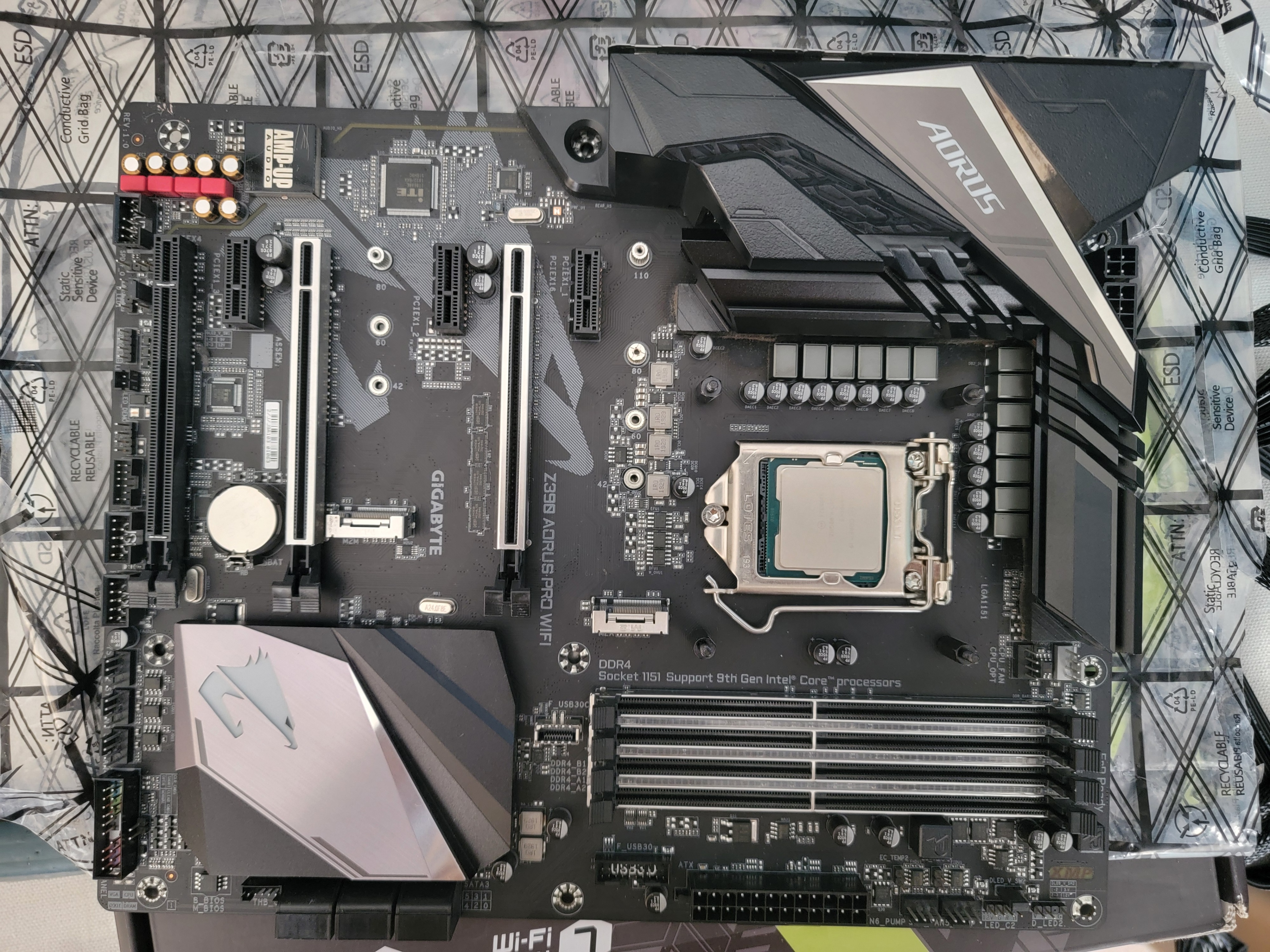 Intel i9-9900KS + GIGABYTE AORUS Z390 WiFi COMBO