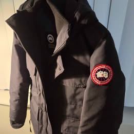 Canada goose winter jacket (Maitland Parka) 10/10