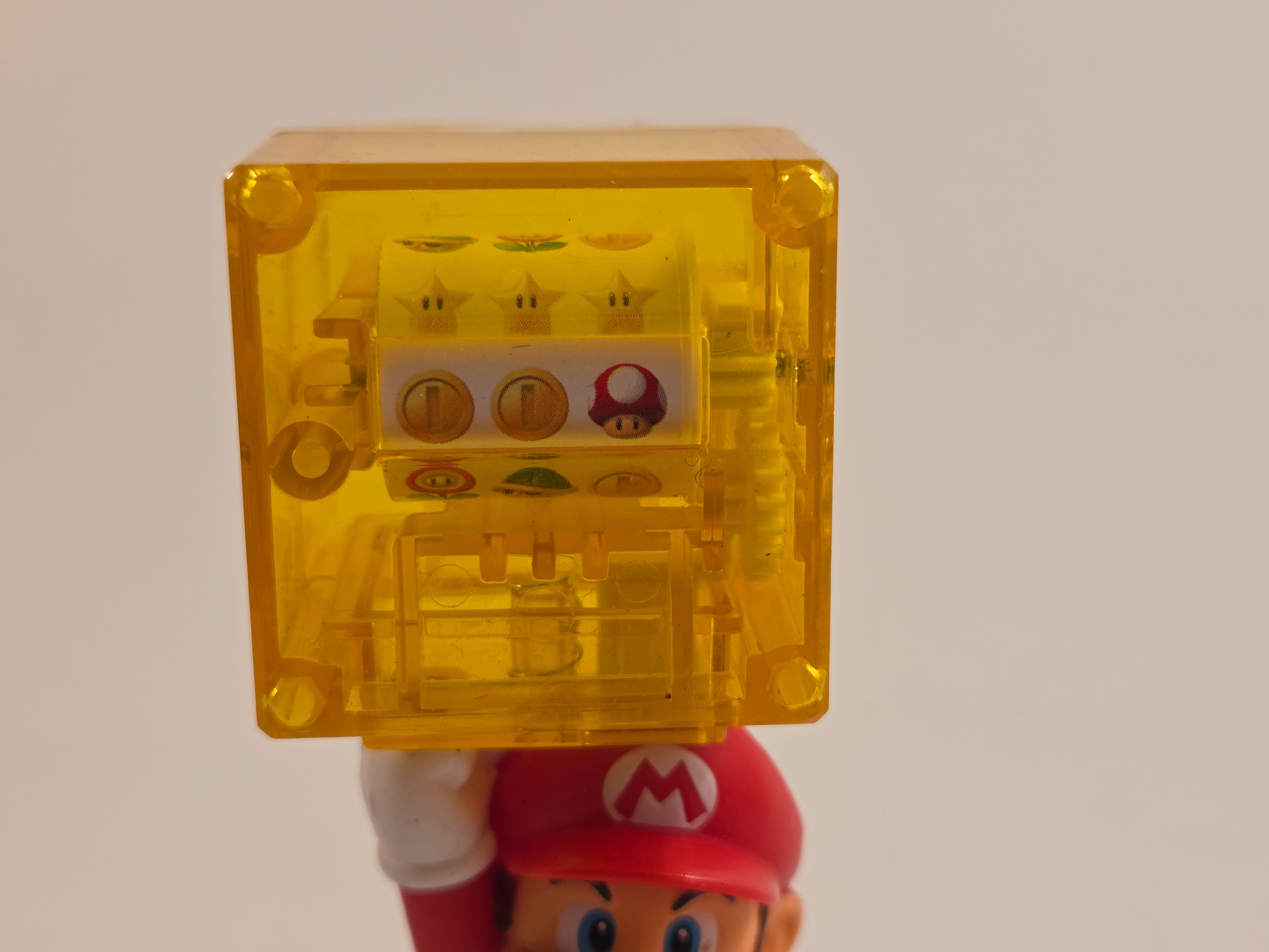 Lot of 3 – Minions & Super Mario figurines, 7–13 cm - photo 5